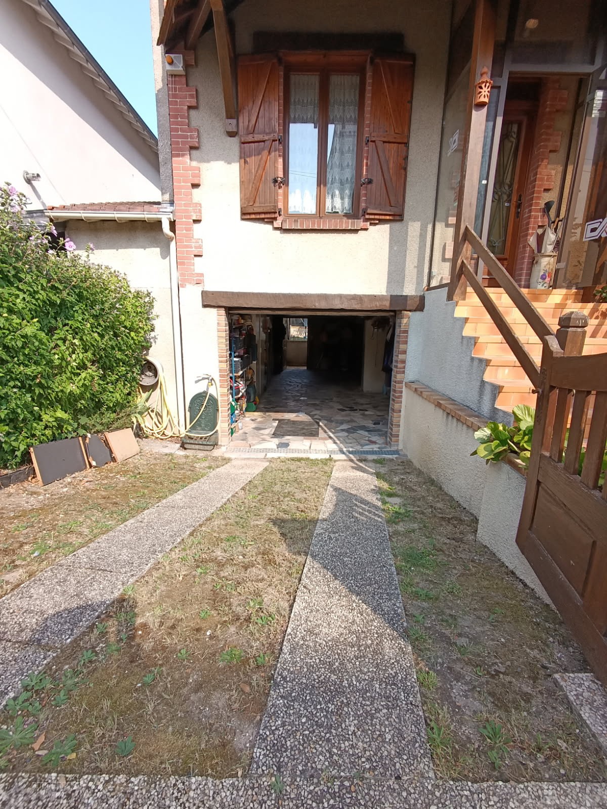 Immobilier de luxe : maison à acheter à Carrières-Sur-Seine — photo 2