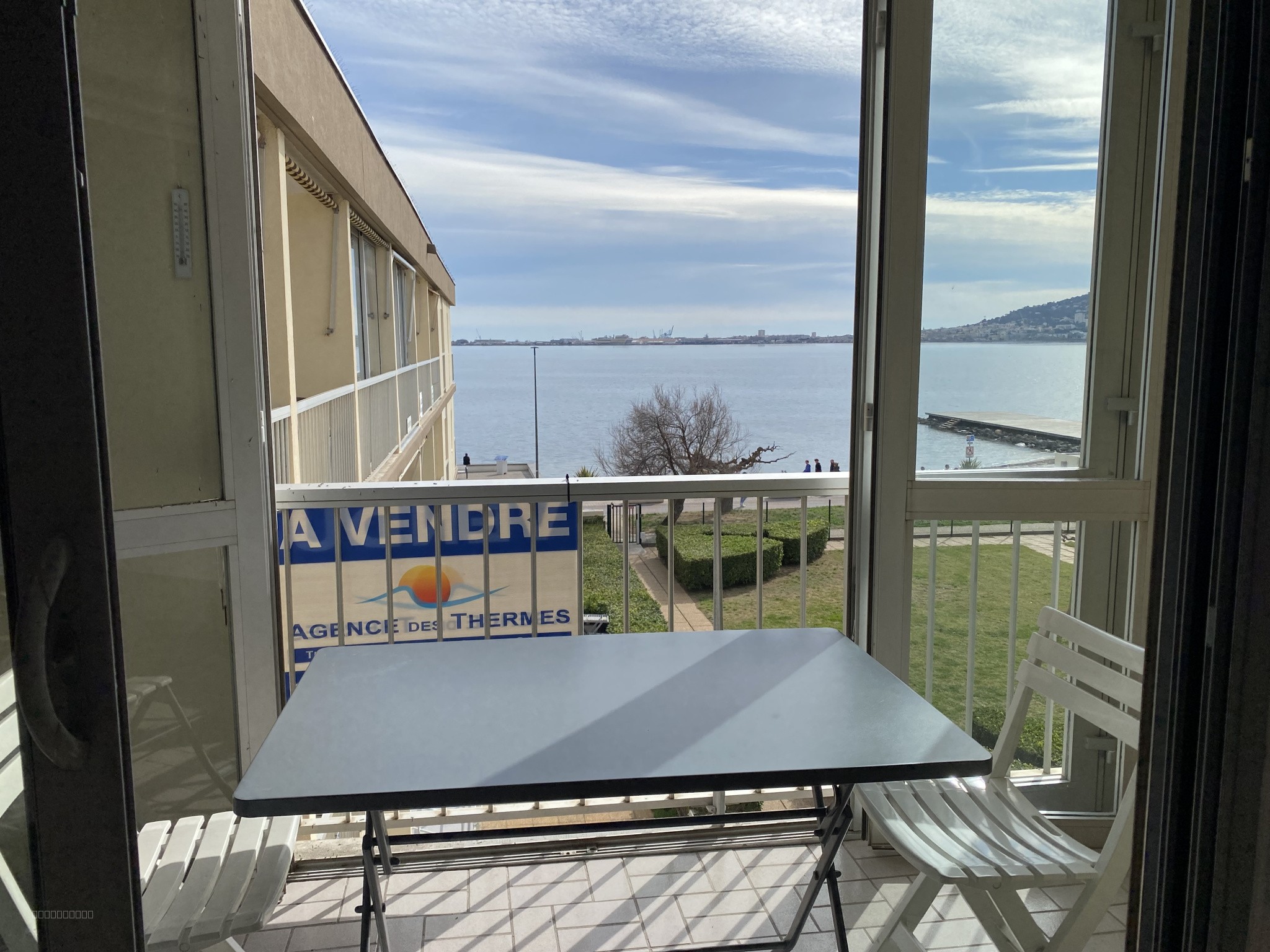 STUDIO VUE ETANG — photo 8