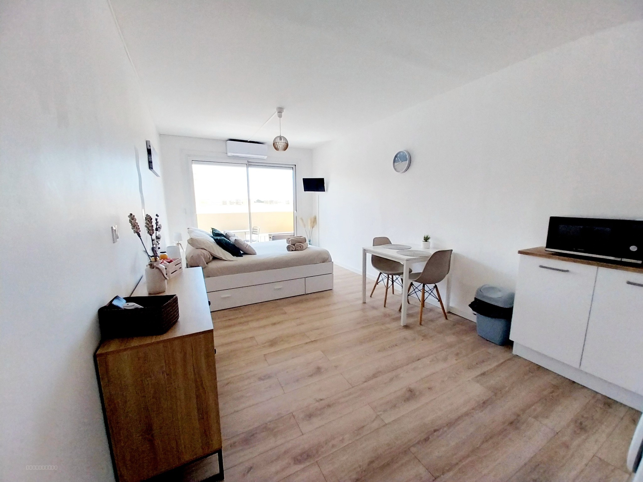 Appartement rénové avec cave — photo 2