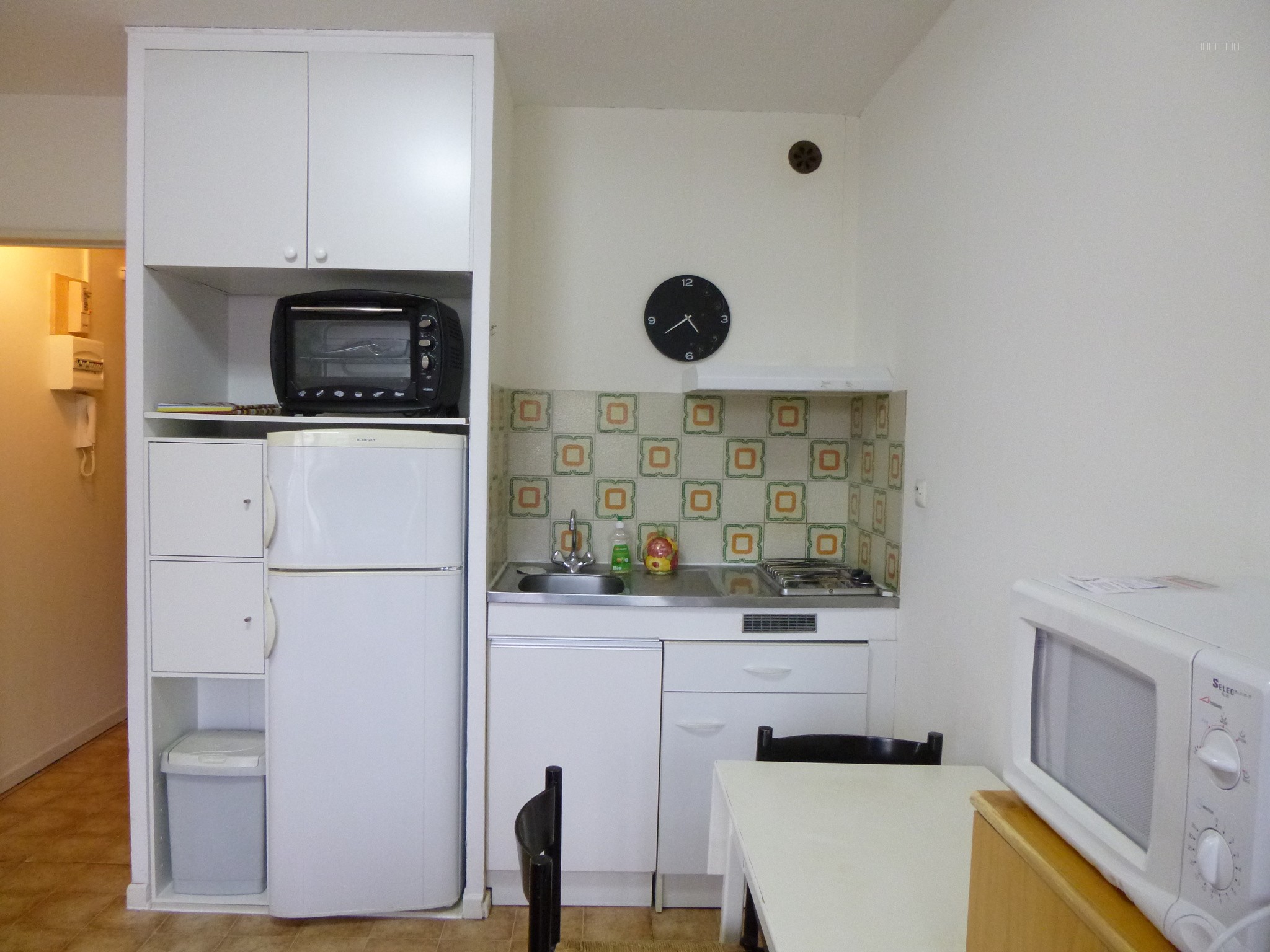 Studio avec loggia — photo 3