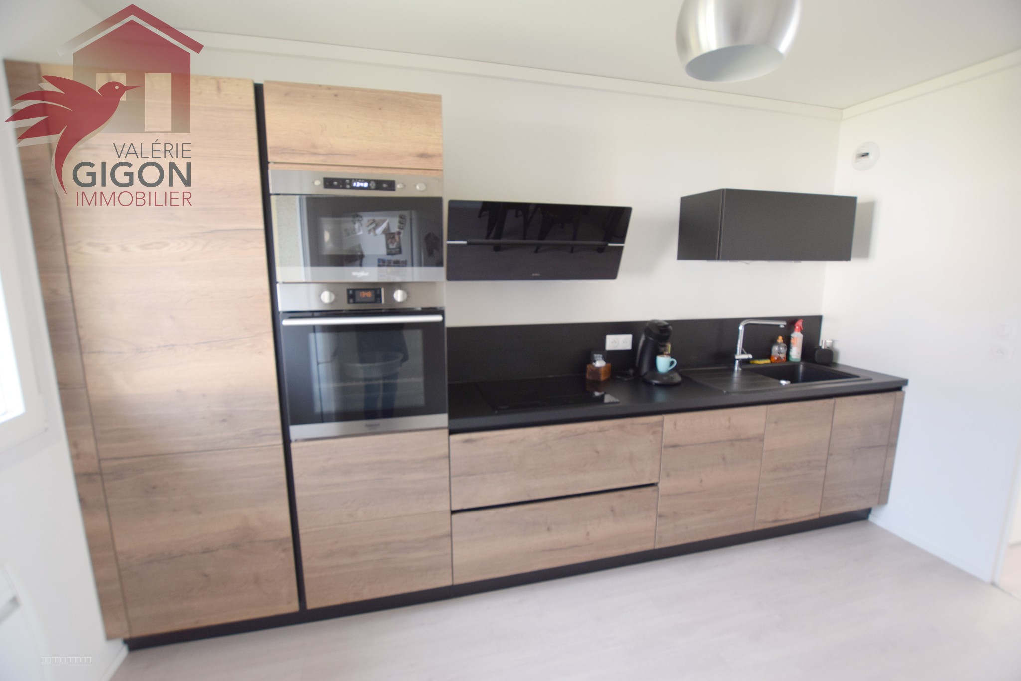 BEL APPARTEMENT TOTALEMENT RENOVE, TRES BIEN ENTRETENU, LUMINEUX ET FONCTIONNEL dans petite copropriété avec b — photo 6