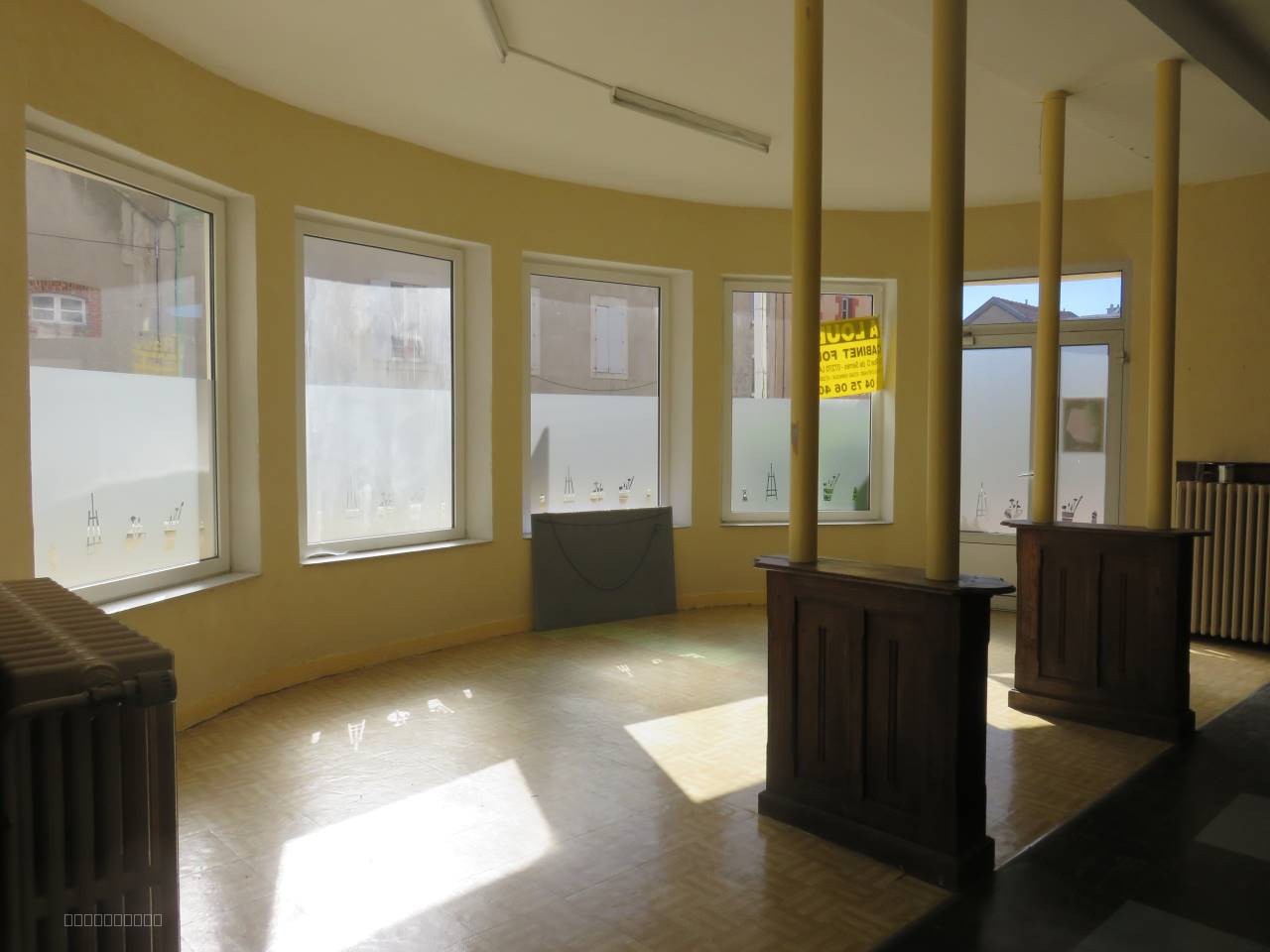 local_commercial St agreve — photo 4