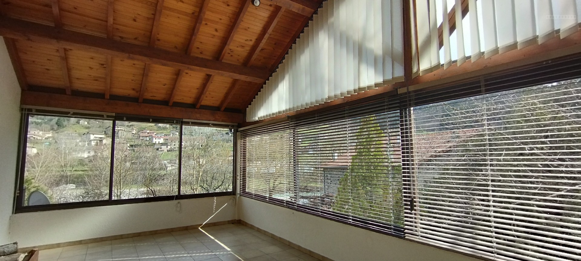 Villa sur terrain de 1300 m2 + autre terrain en partie constructible de 1300 m2 — photo 19