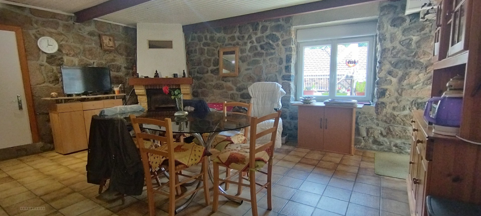 Maison en pierres avec jardin dominant et grande terrasse — photo 4