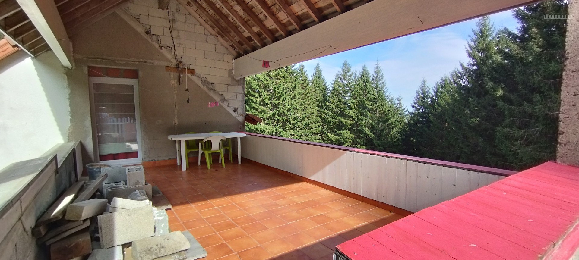 Maison isolée en pleine nature — photo 3