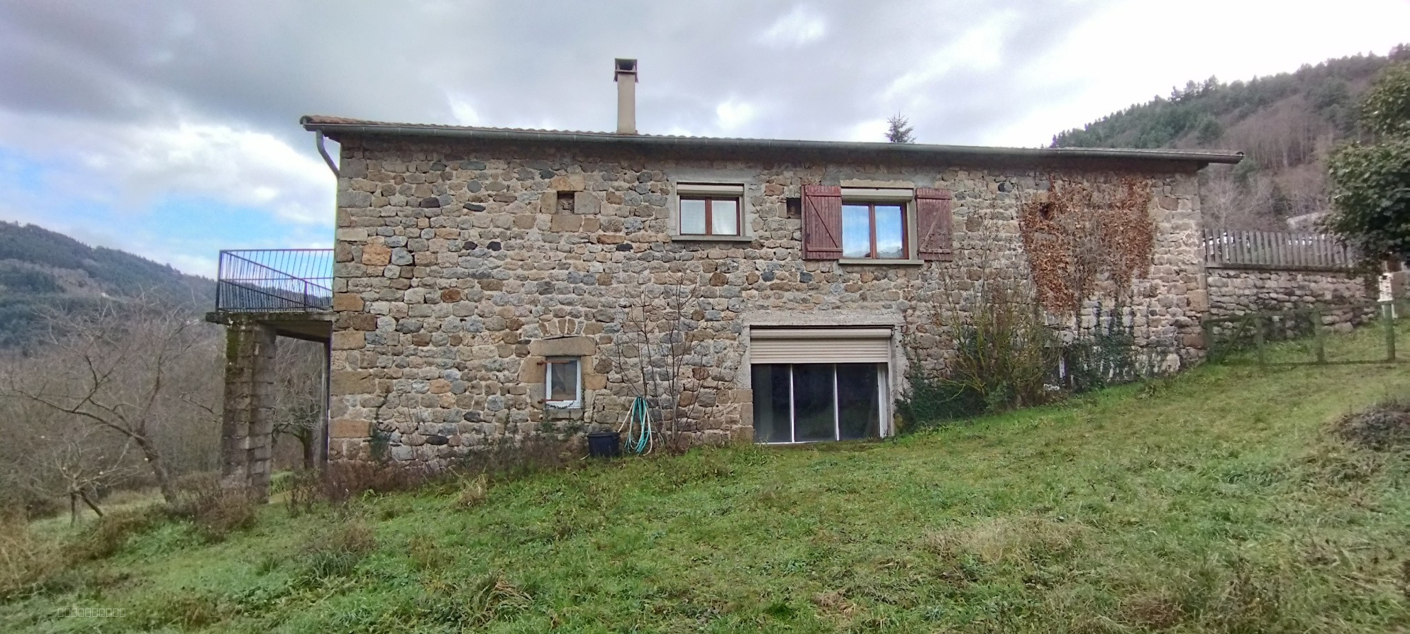 Maison pierres avec sous-sol complet sur 1 ha — photo 2