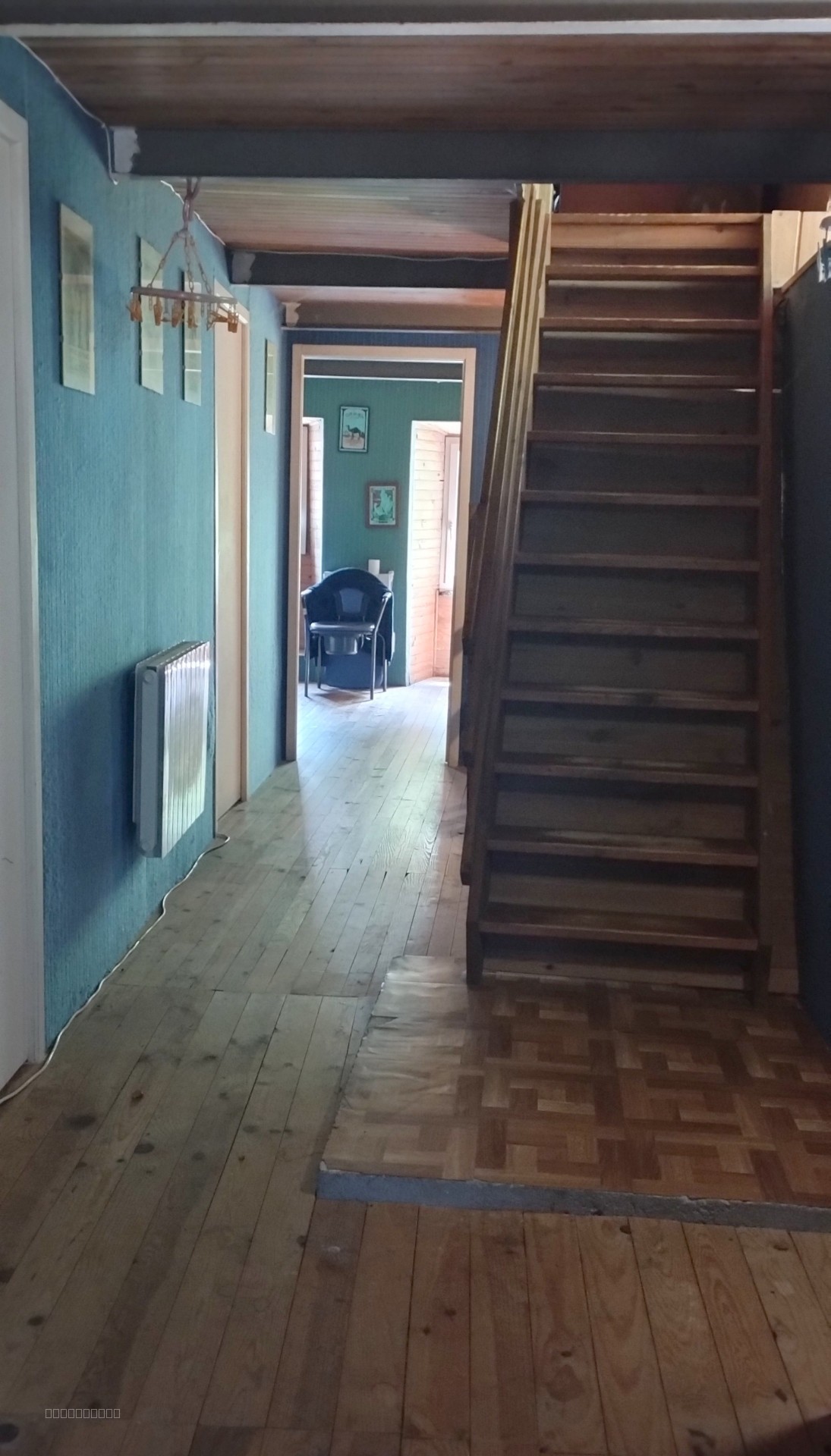 Maison en pierres avec jardin dominant et grande terrasse — photo 12