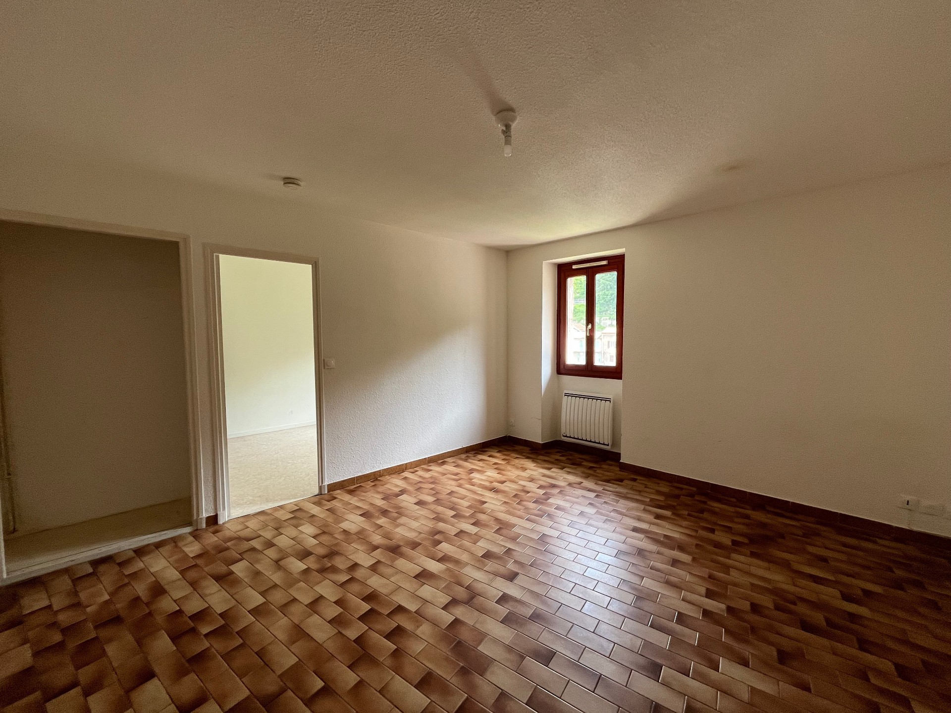 appartement Le cheylard — photo 2