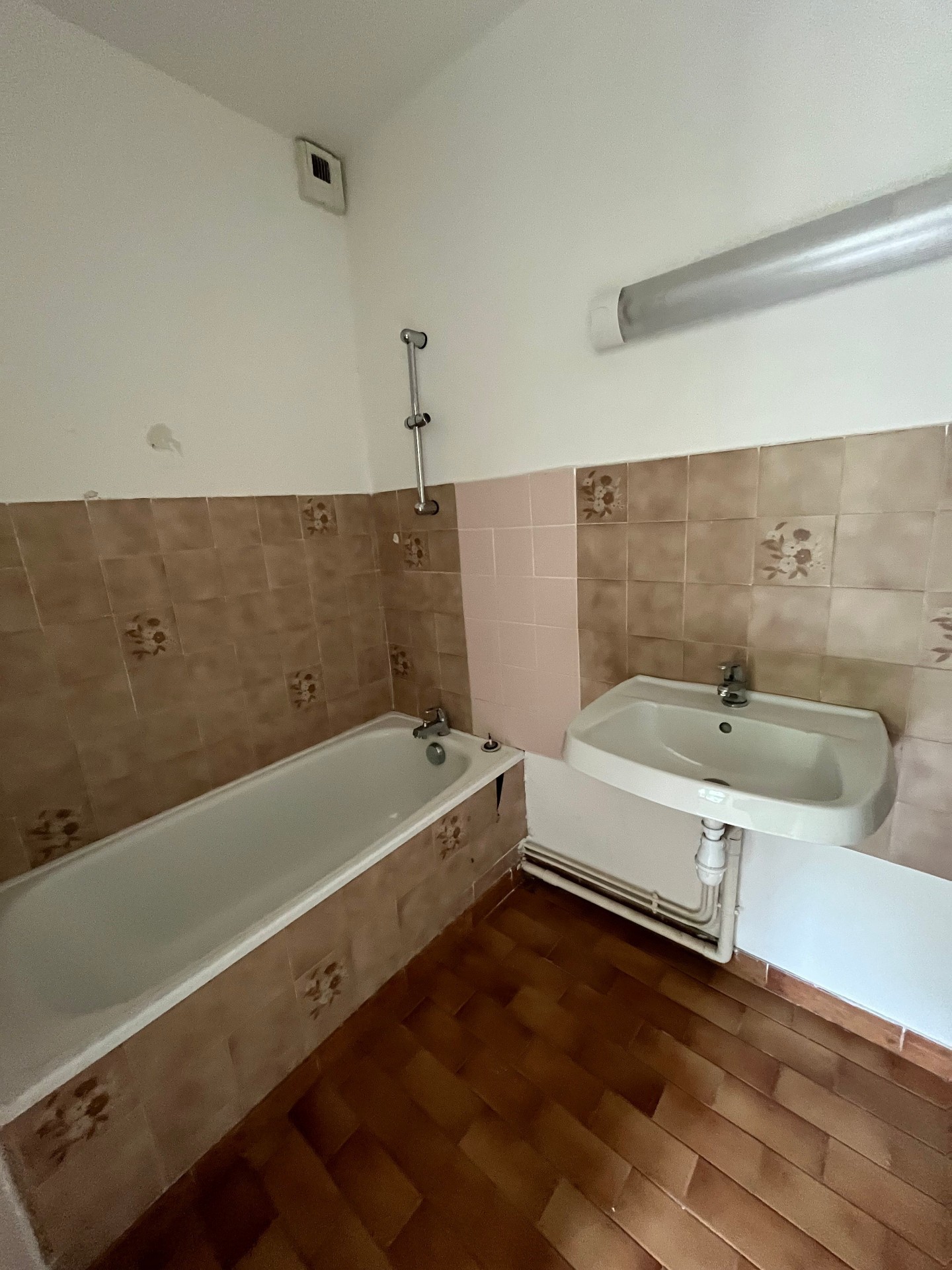 appartement Le cheylard — photo 3