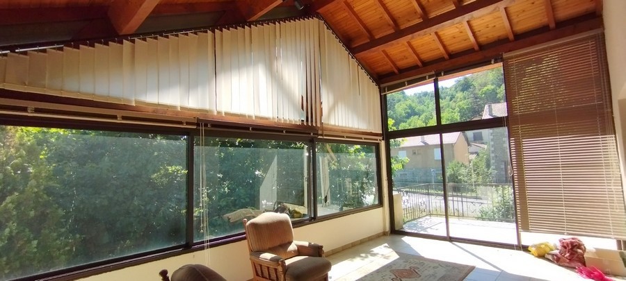 Villa sur terrain de 1300 m2 + autre terrain en partie constructible de 1300 m2 — photo 2