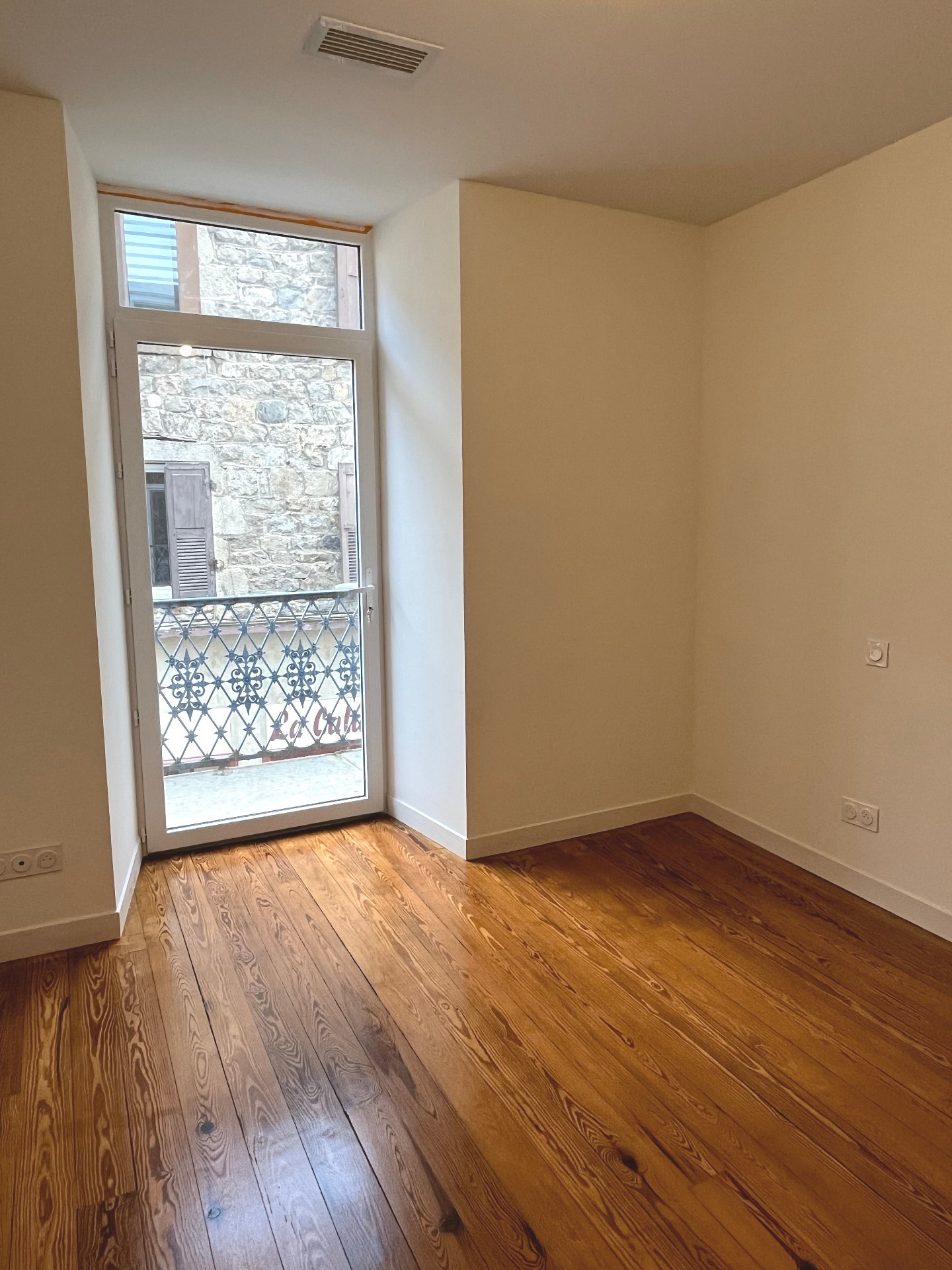 appartement Le cheylard — photo 10