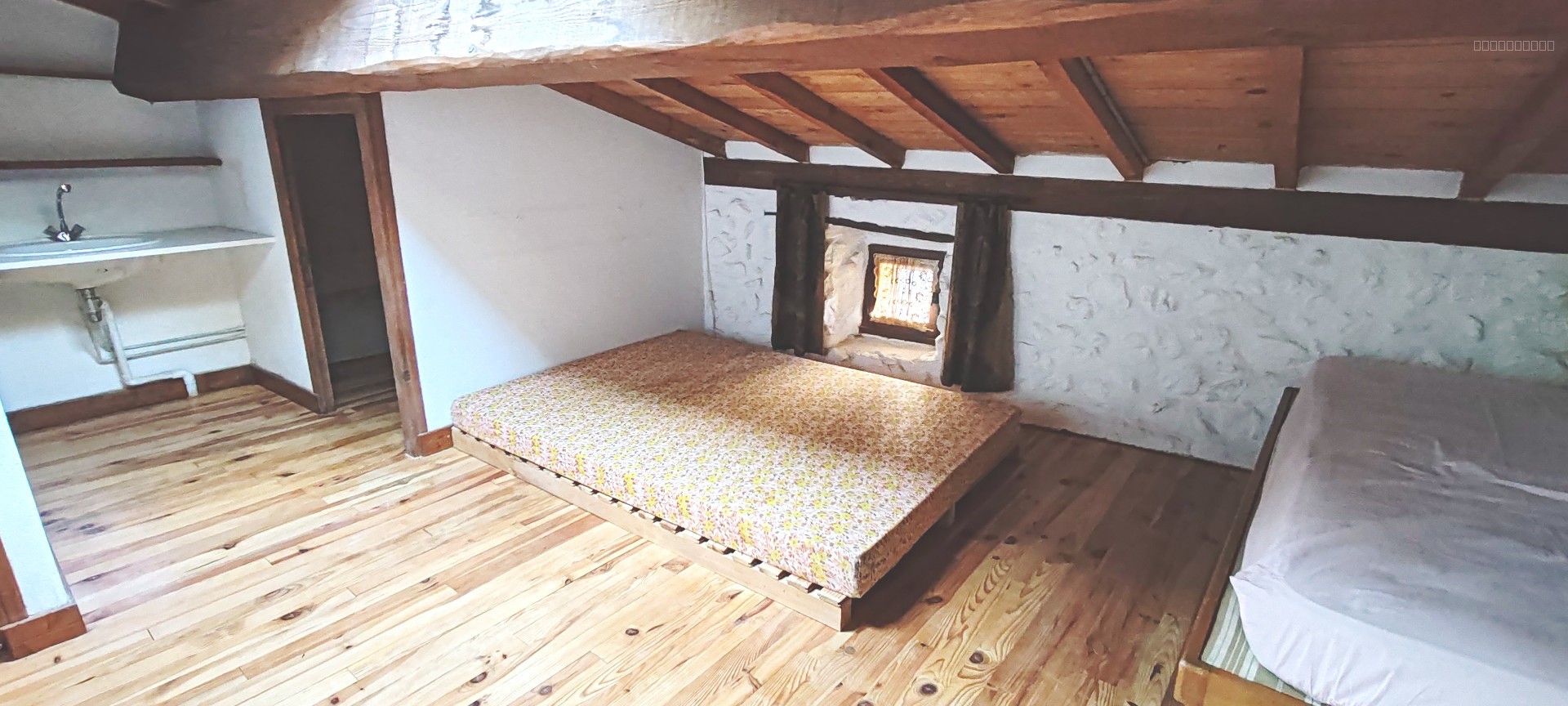 Maison de village rénovée - 07270 GILHOC SUR ORMEZE — photo 11