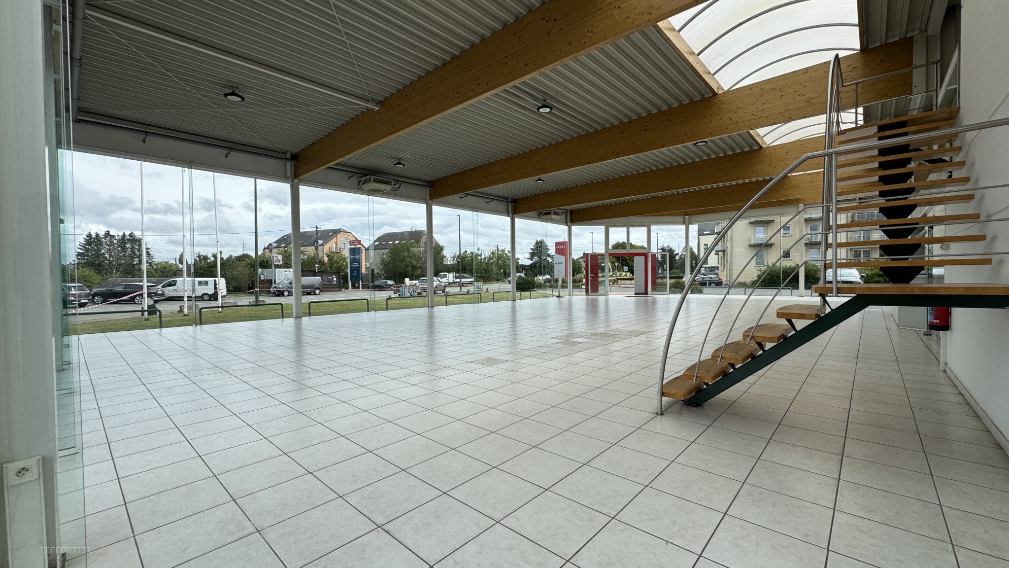Locaux Garage automobile aux normes d'activité, 3 Frontières GD Luxembourg, France, Belgique — photo 14