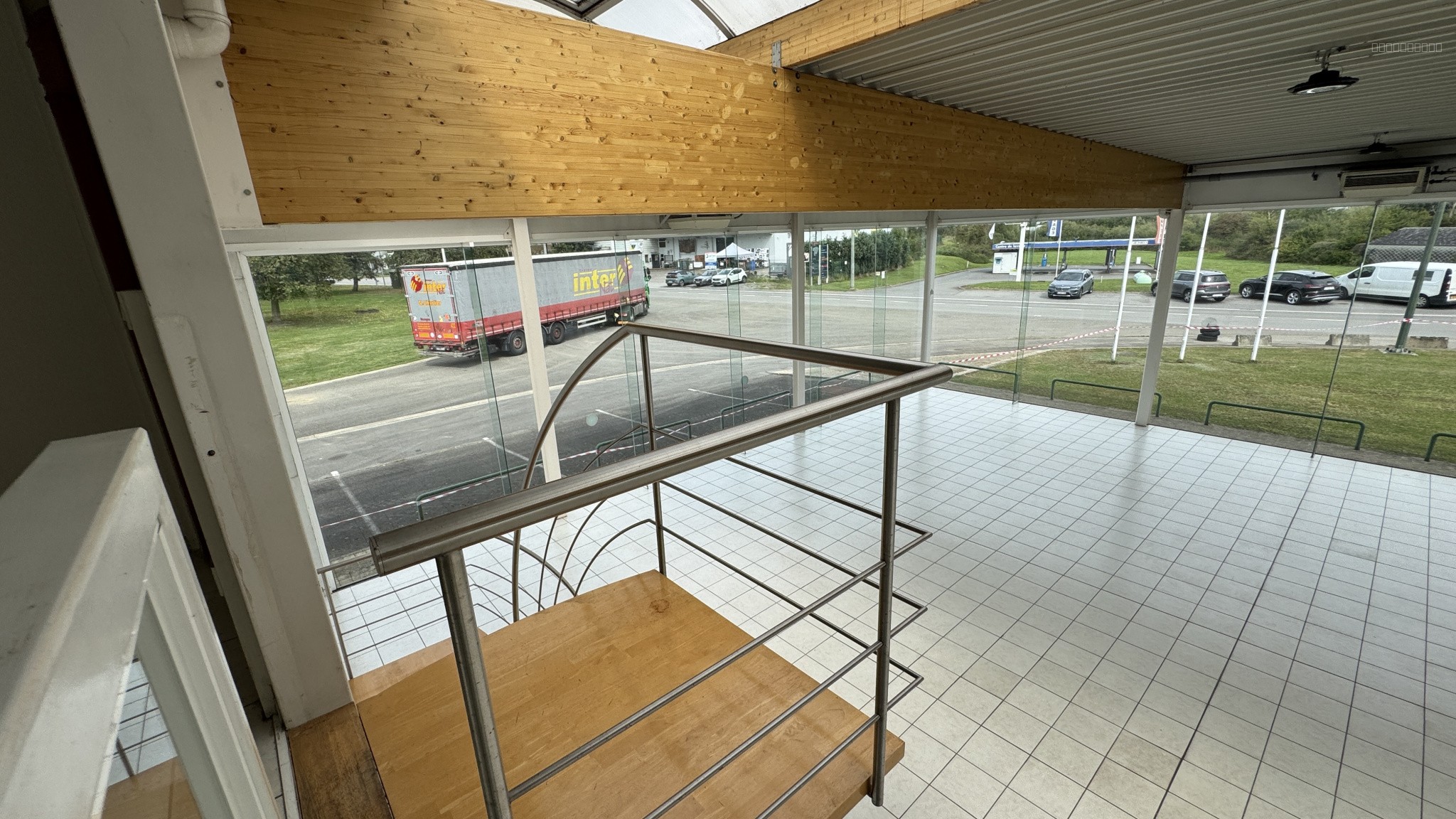 Locaux Garage automobile aux normes d'activité, 3 Frontières GD Luxembourg, France, Belgique — photo 15