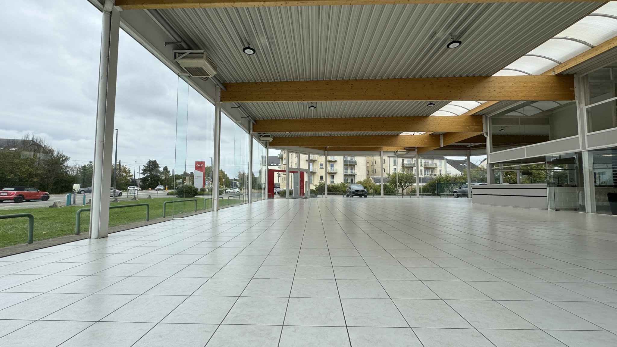 Locaux Garage automobile aux normes d'activité, 3 Frontières GD Luxembourg, France, Belgique — photo 4