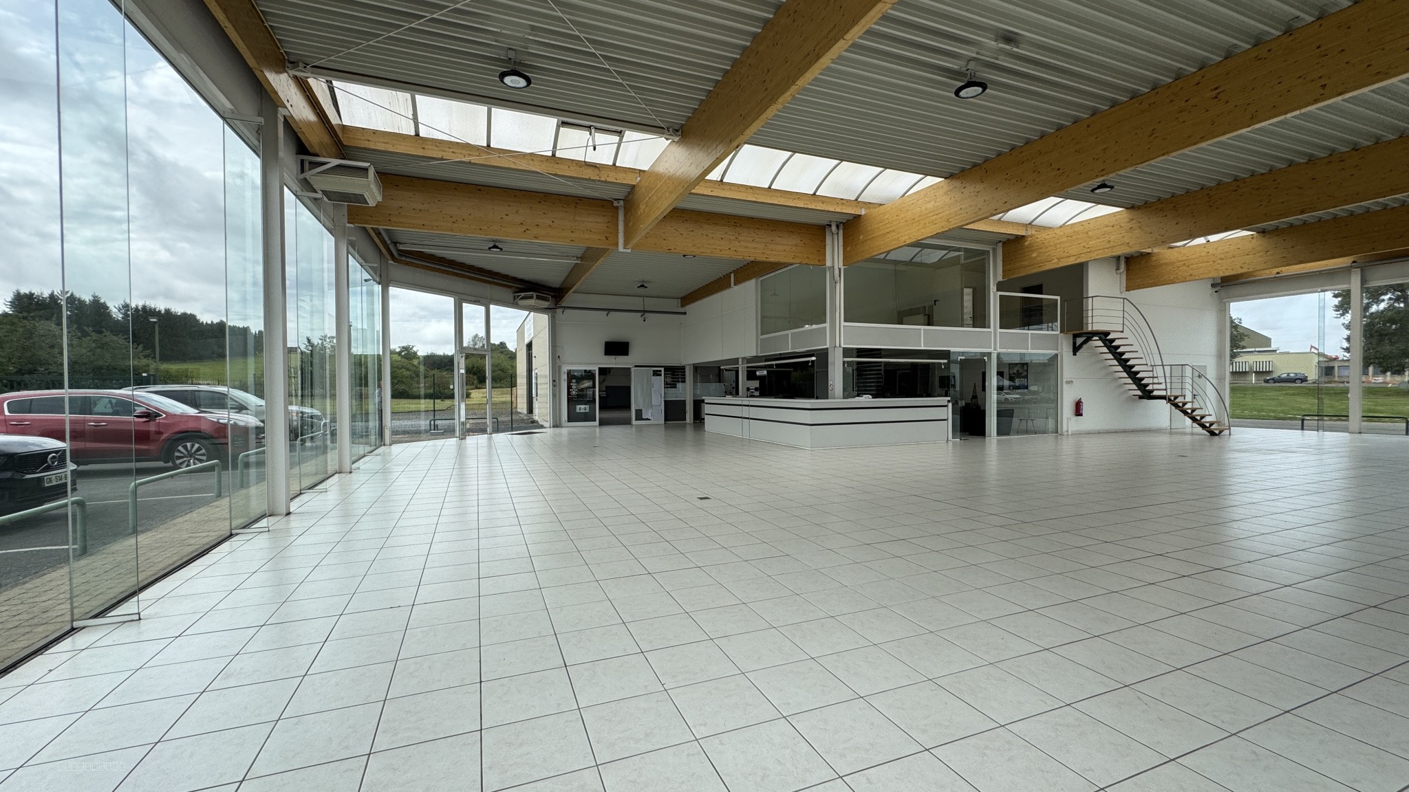 Locaux Garage automobile aux normes d'activité, 3 Frontières GD Luxembourg, France, Belgique — photo 6