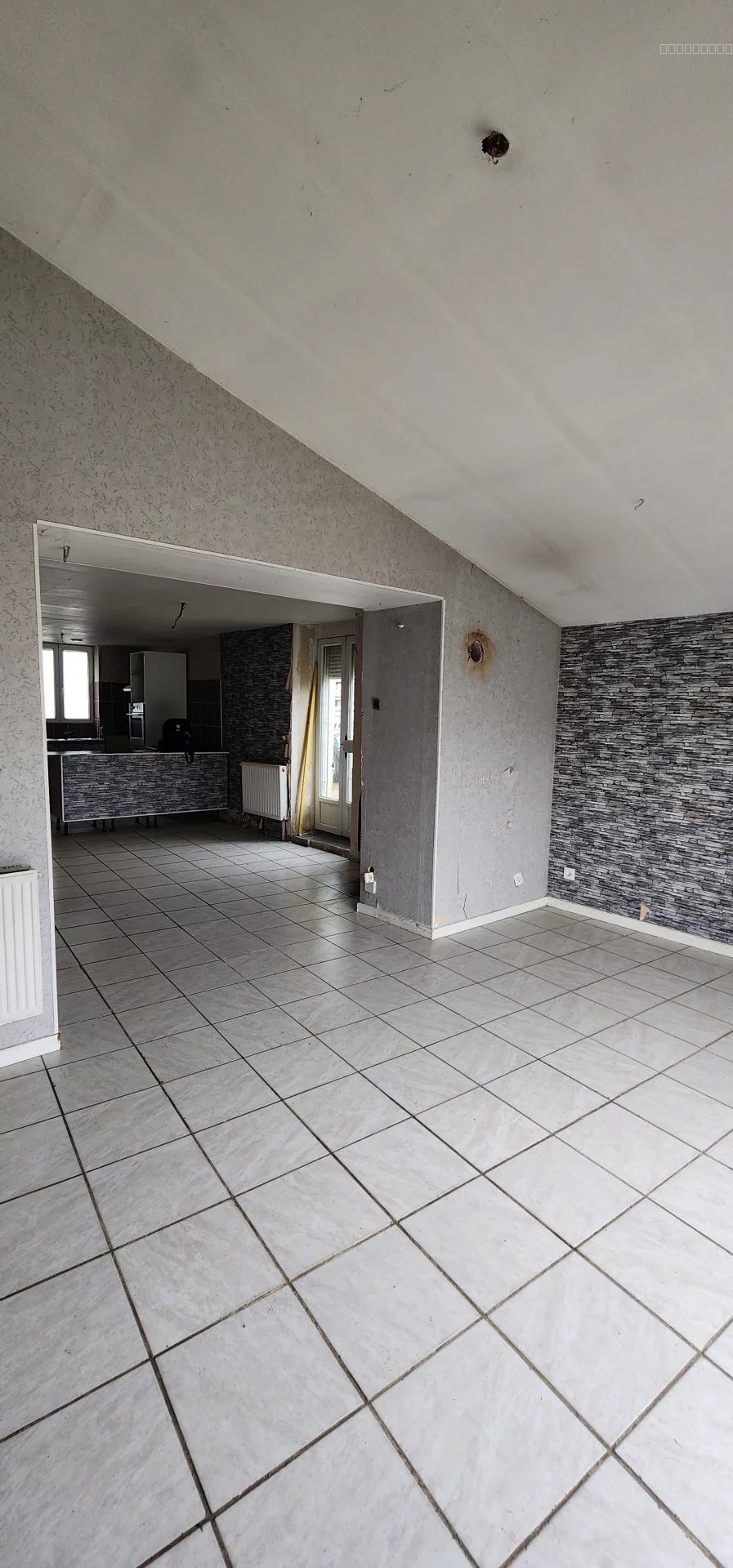 À 35' de la frontière Luxembourgeoise, sur la commune de PILLON. Maison individuelle,à rénover, de +/- 106m2 s — photo 9