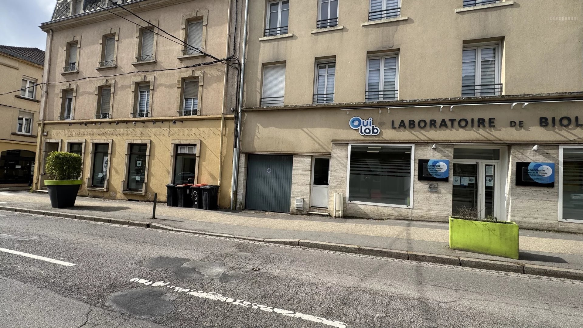 longwy-haut, grand local commercial, centre ville, proche stationnement, commodités — photo 3