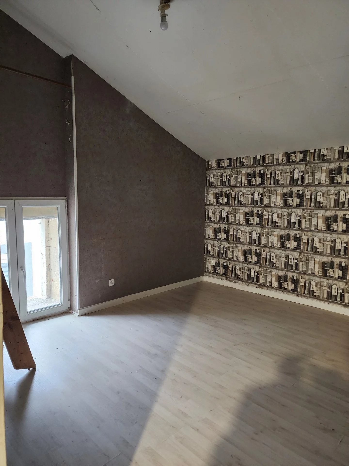 À 35' de la frontière Luxembourgeoise, sur la commune de PILLON. Maison individuelle,à rénover, de +/- 106m2 s — photo 16