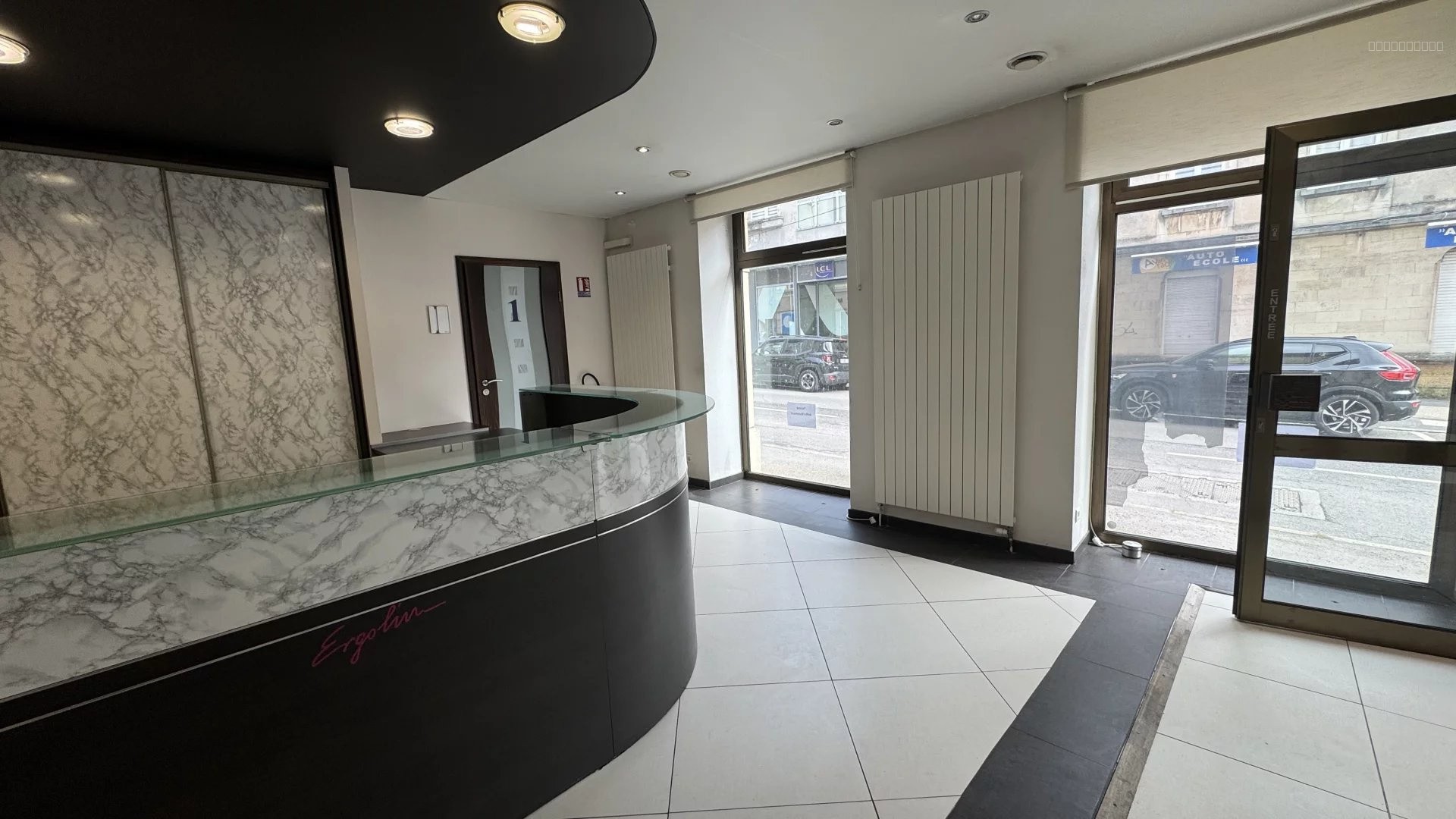 longwy-haut, grand local commercial, centre ville, proche stationnement, commodités — photo 11