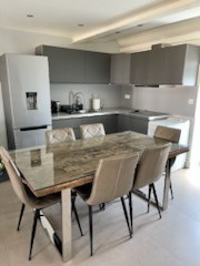 Livry-Gargan, immeuble avec local commercial de 204 m2 et 7 appartements — photo 15