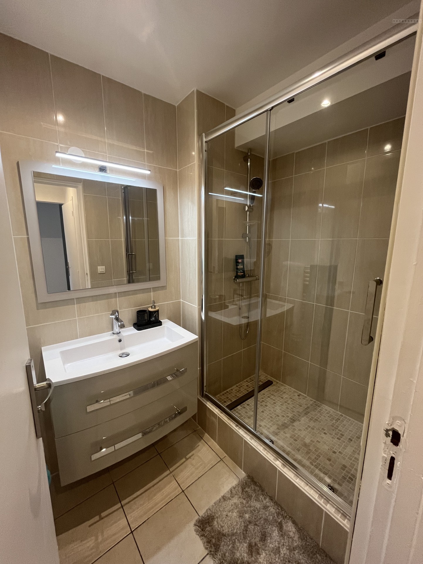 Bel appartement occupé et rénové de 45,55 m2 ? Idéal investisseurs - à LE PERREUX SUR MARNE — photo 5