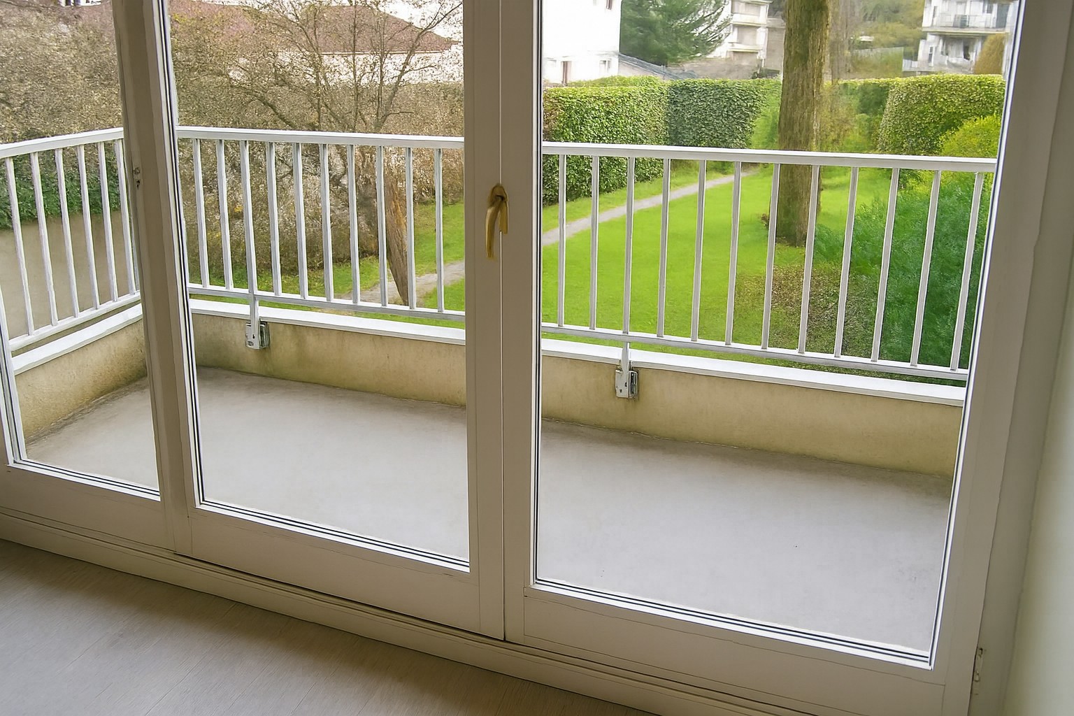 Livry-Gargan, Appartement F1 de 34,29 m2 avec balcon — photo 2