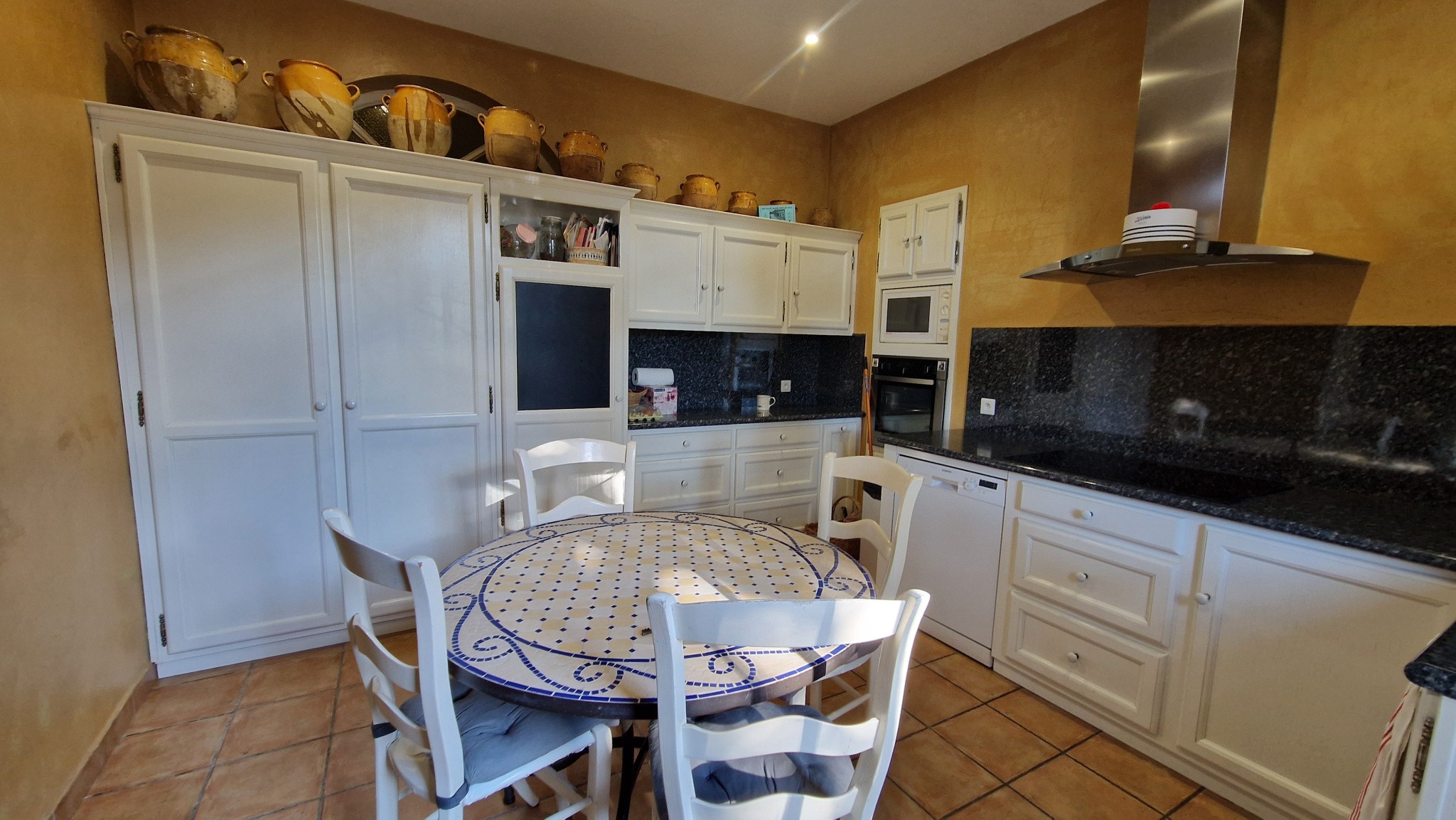ENSEMBLE IMMOBILIER: MAISON DE MAÎTRE + MAISON T3 + DÉPENDANCE DE 110 M2 — photo 6