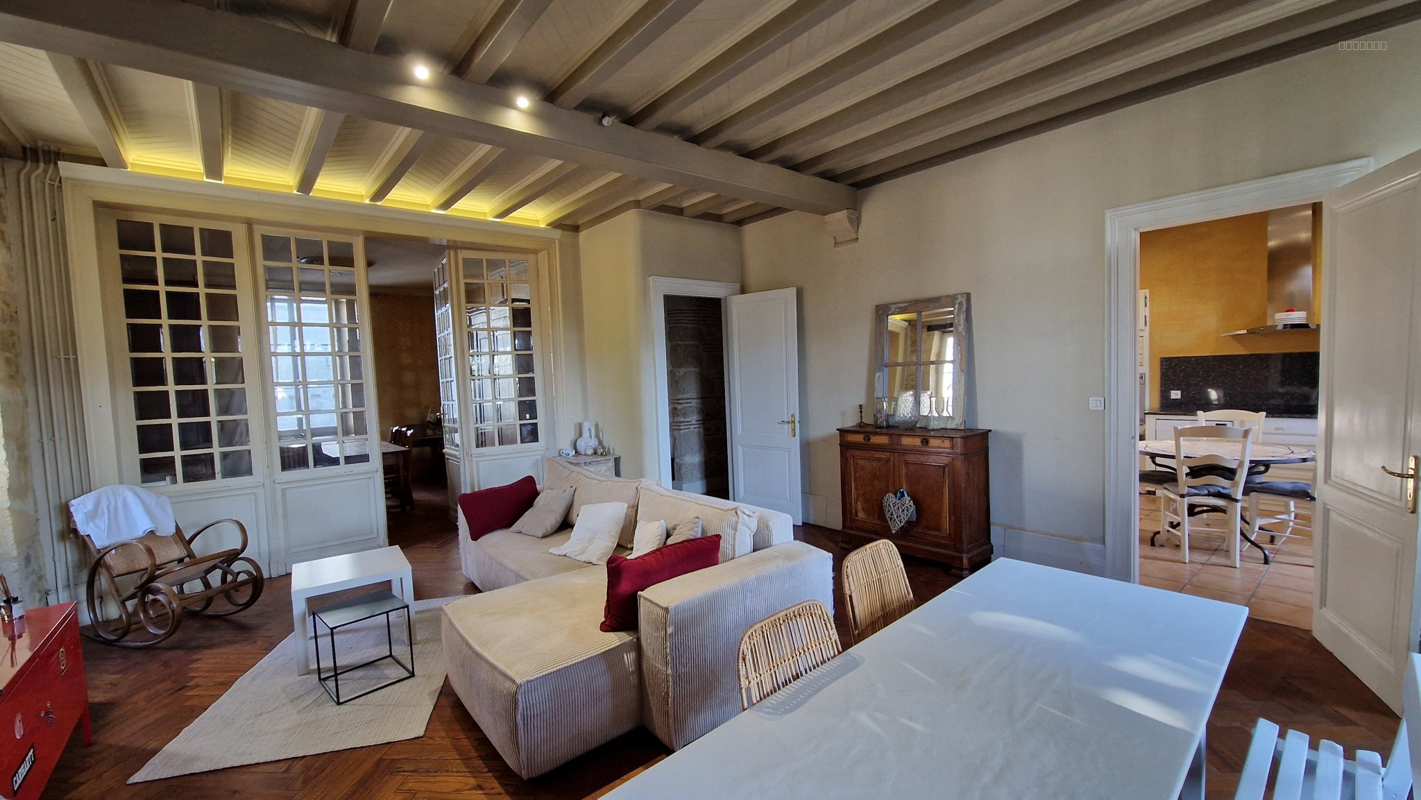 ENSEMBLE IMMOBILIER: MAISON DE MAÎTRE + MAISON T3 + DÉPENDANCE DE 110 M2 — photo 5