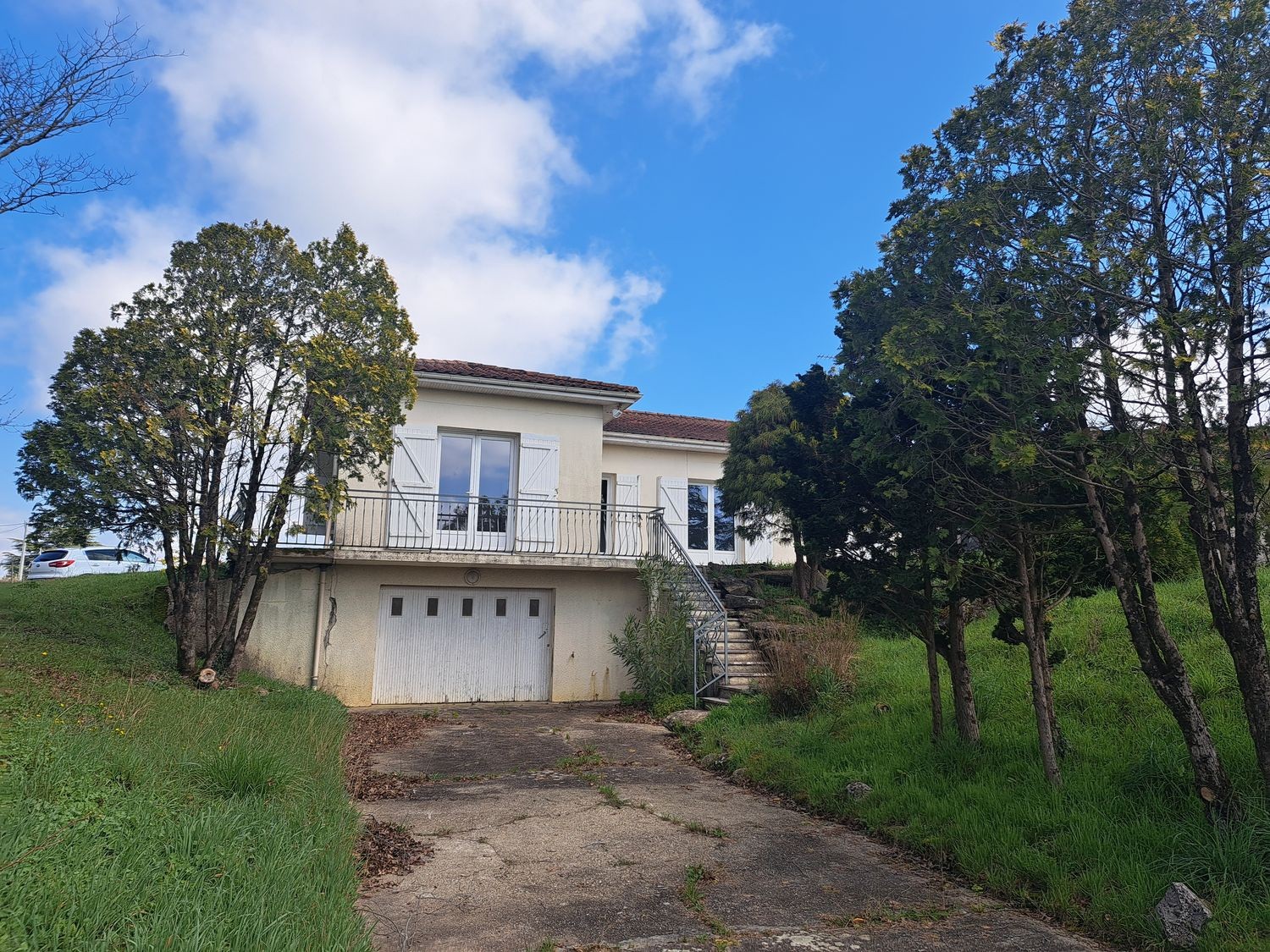 Ensemble immobilier sur 3000 m2 de terrain avec garages ! — photo 16