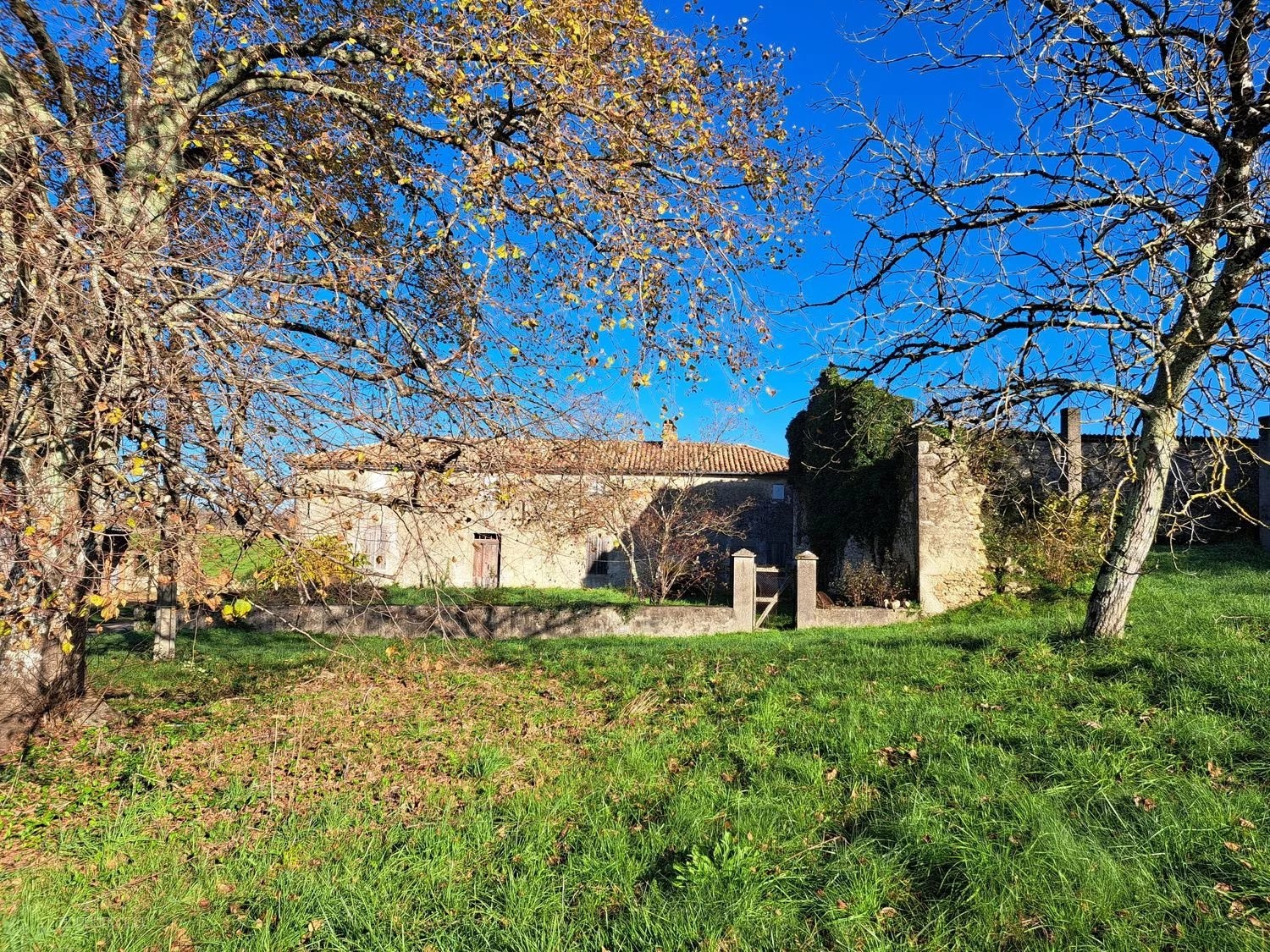 À Vendre : Charmante Propriété à rénover dans l'Entre-Deux-Mers - Réf 97 — photo 2