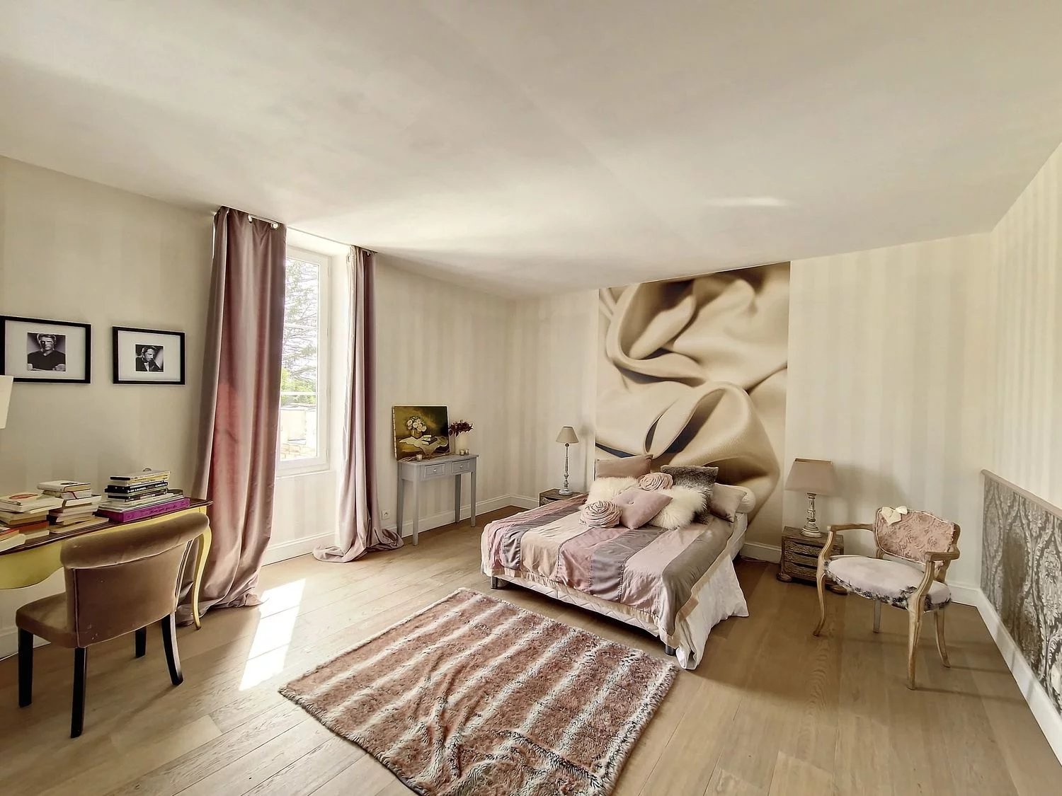 Ravissante demeure d'artiste - 10 suites parentales - Parc de 1.4 ha - Dépendances - Réf 139 — photo 17