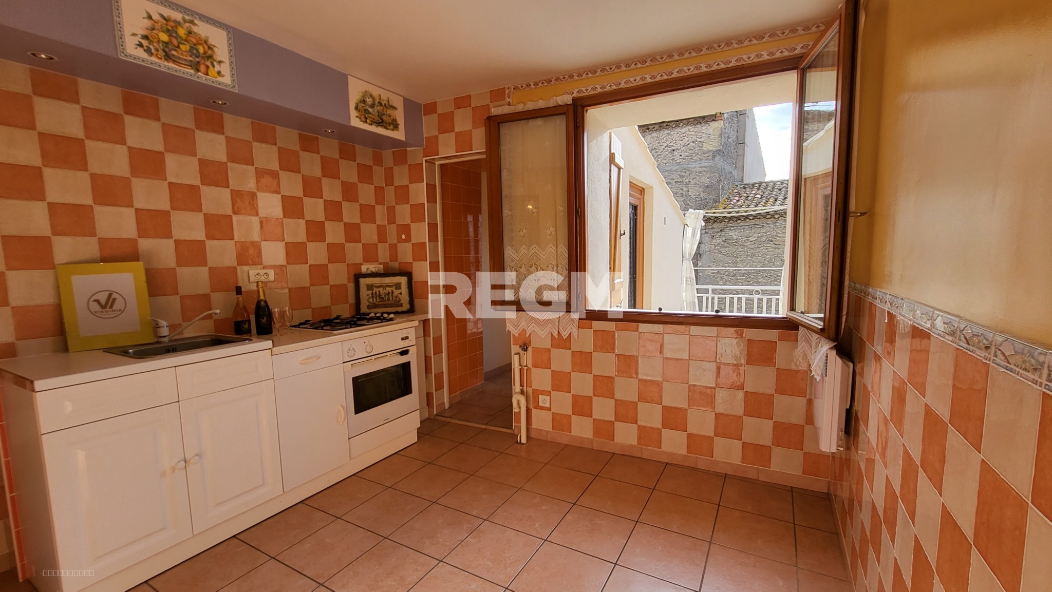Maison de village 2 chambres + grand garage — photo 2