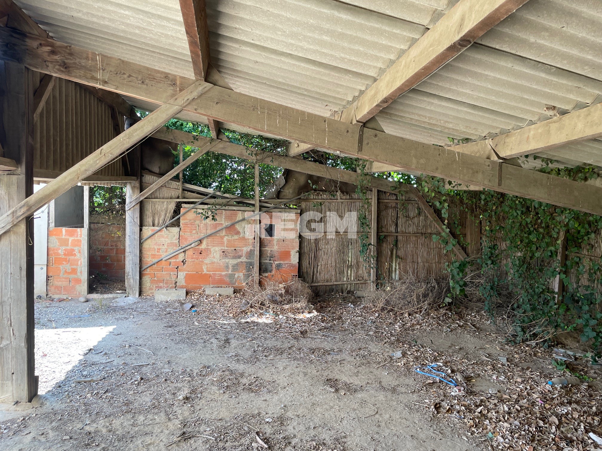 Mas ancien à rénover de caractère en vente à Saint-Estève 66240 — photo 8