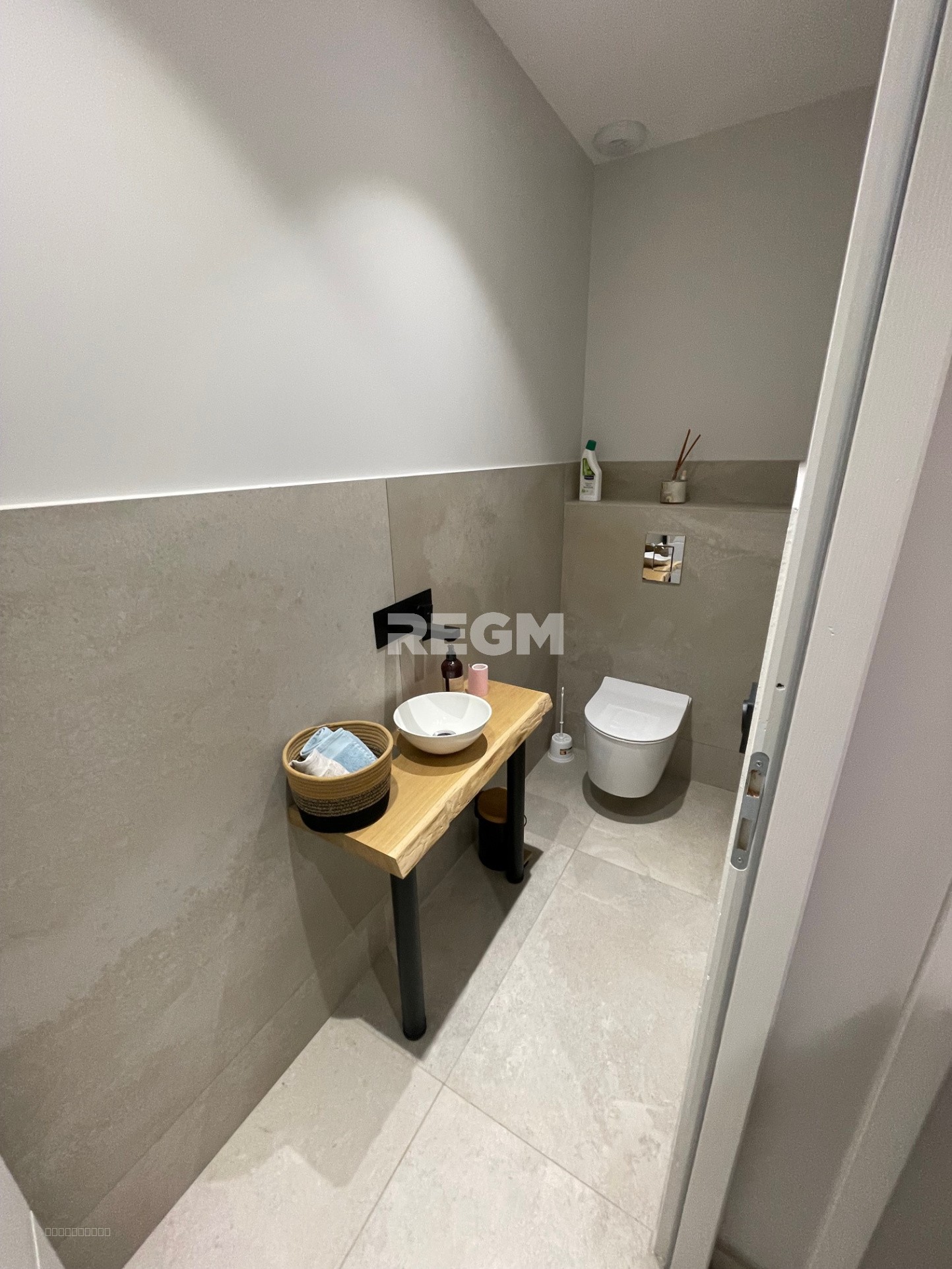 À Perpignan, immobilier de luxe : mas ancien superbement  rénové avec piscine  à acheter — photo 20