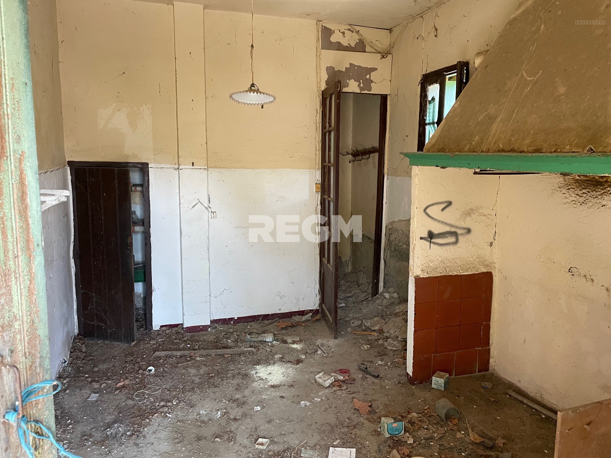 Mas ancien à rénover de caractère en vente à Saint-Estève 66240 — photo 9