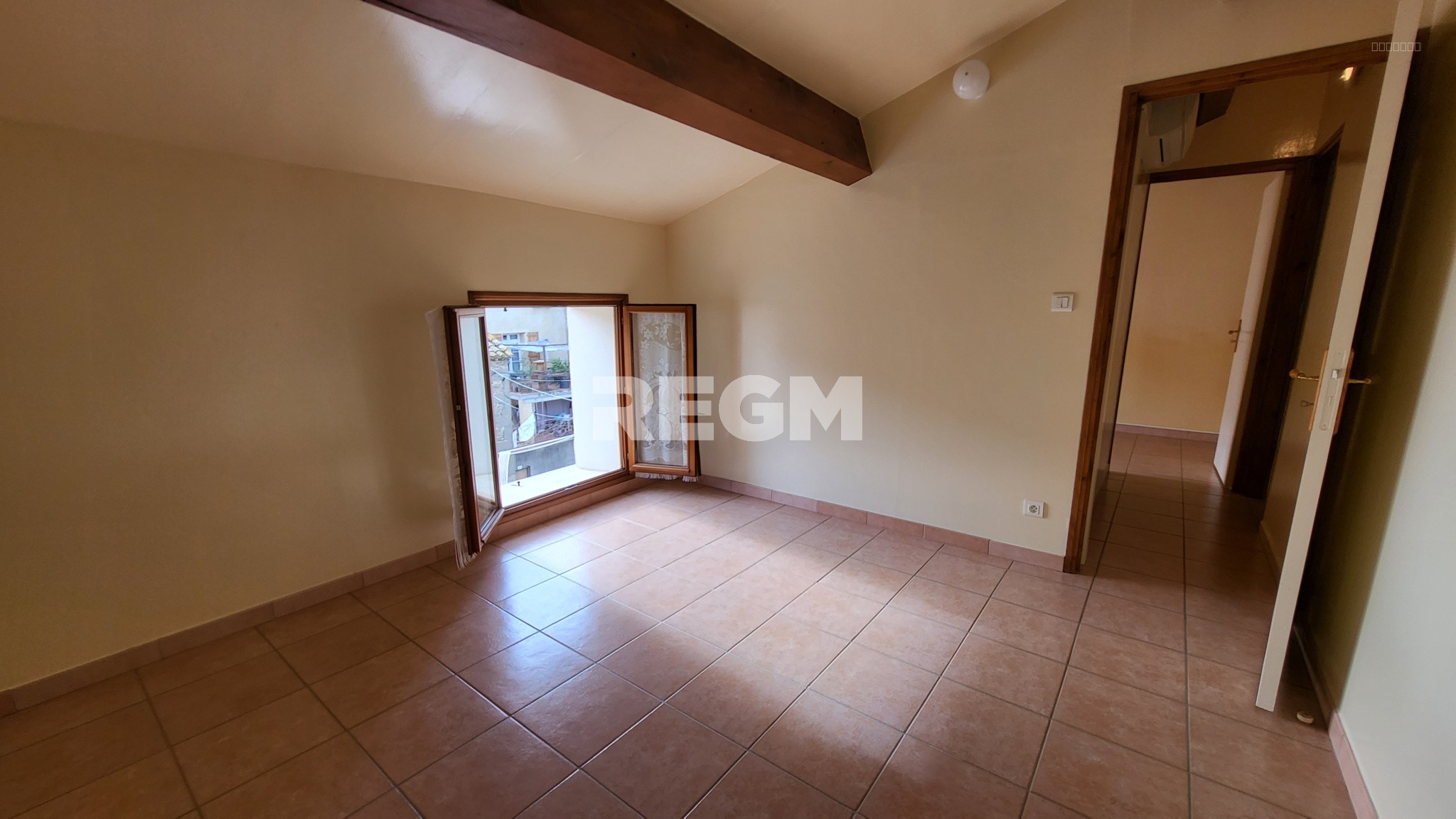 Maison de village 2 chambres + grand garage — photo 3