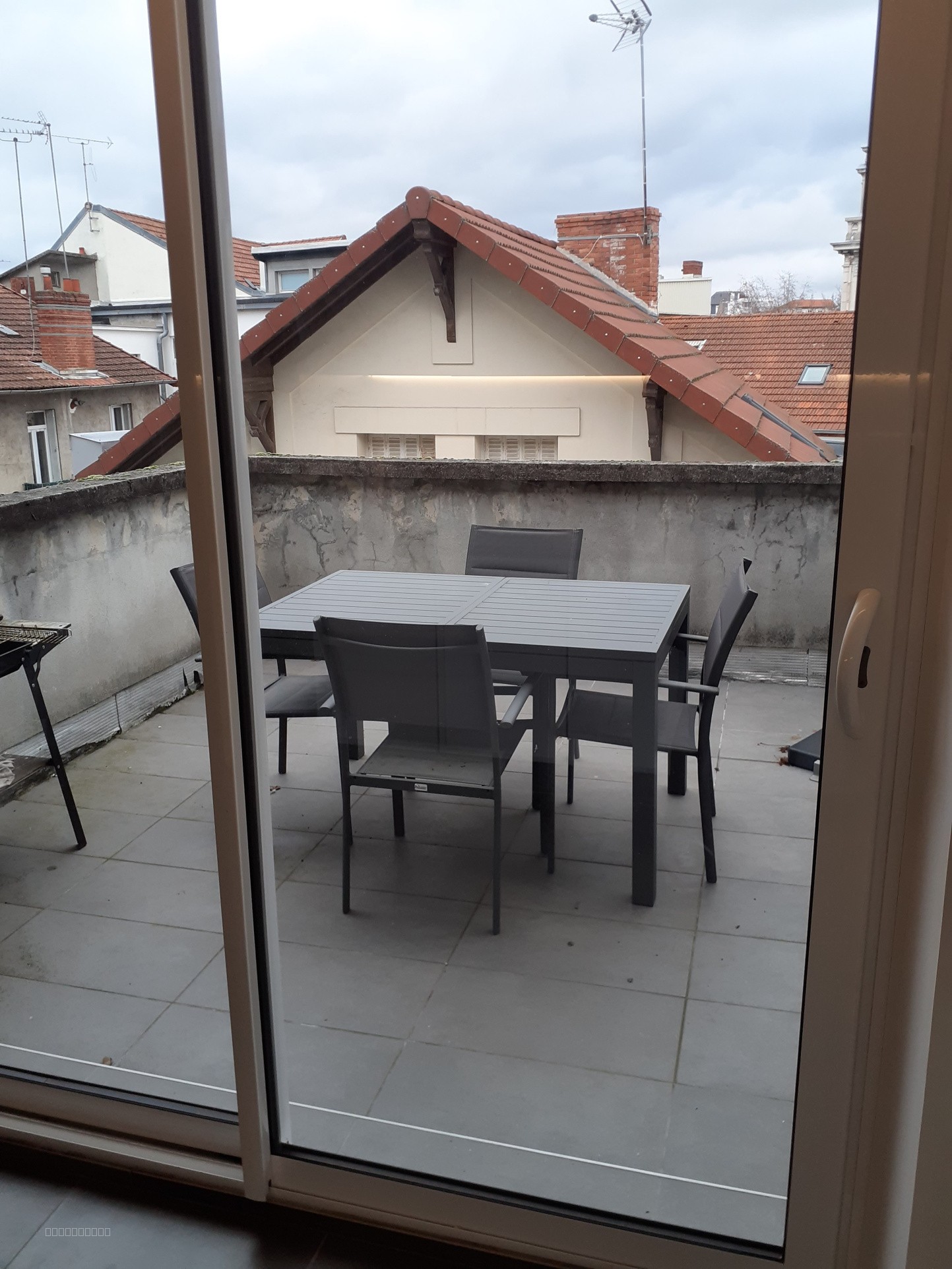 Rénovation exceptionnelle pour ce produit rare dans le centre de  Vichy — photo 4