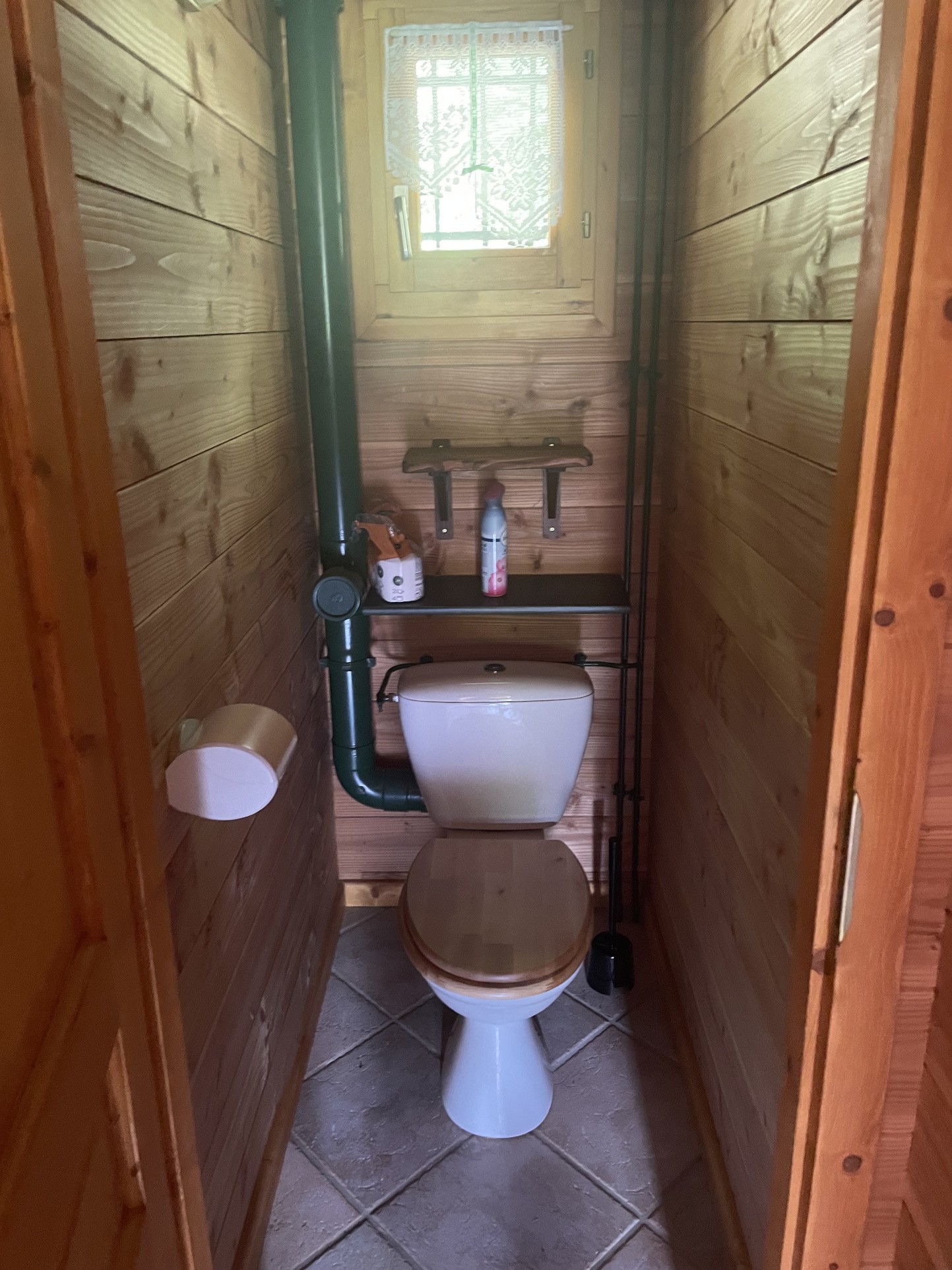 Chalet typique à la Loge des Gardes, station de ski l'hiver et parc de loisirs l'été — photo 18