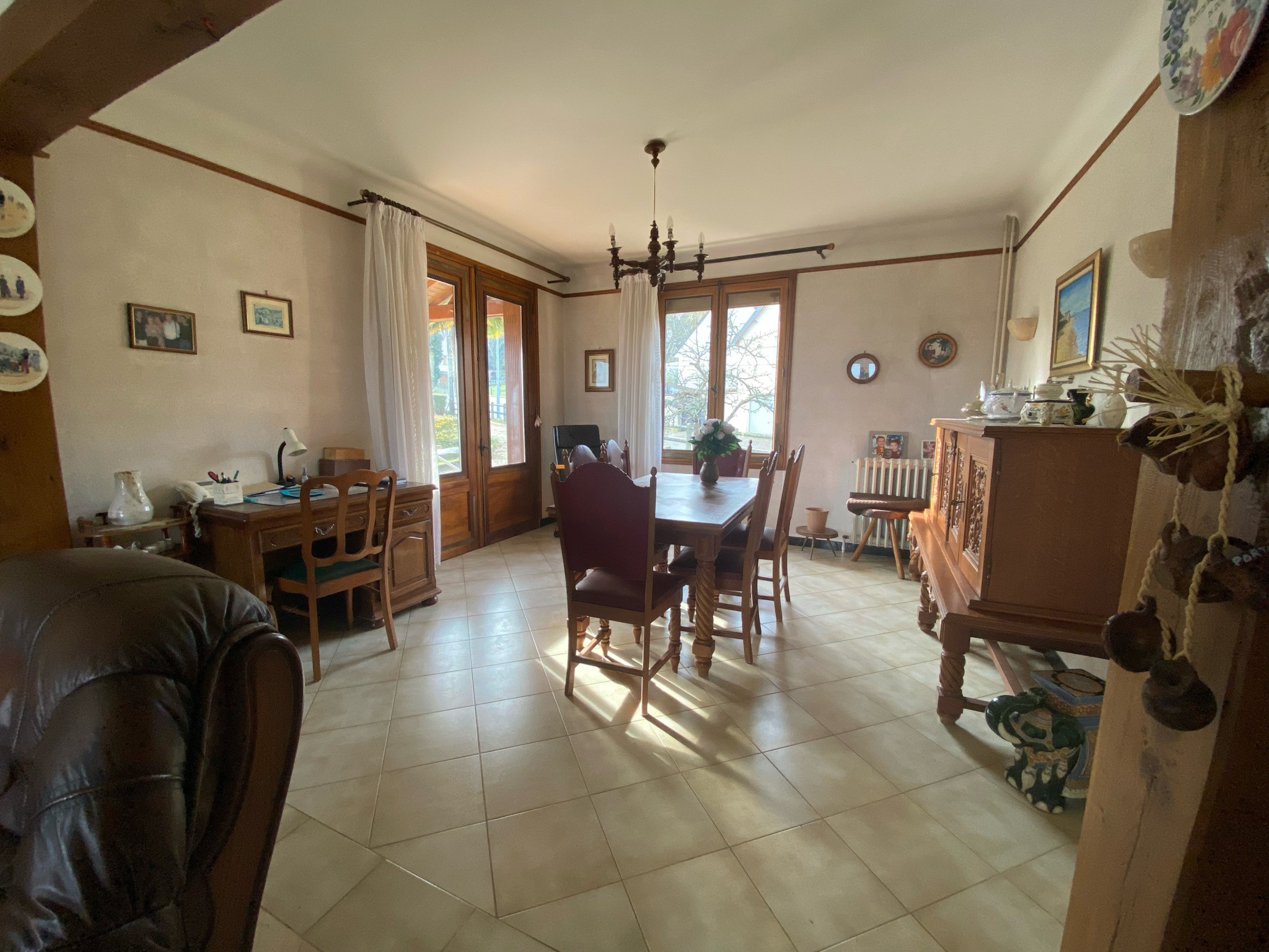 Maison située à Saint Just dans un quartier calme. — photo 2