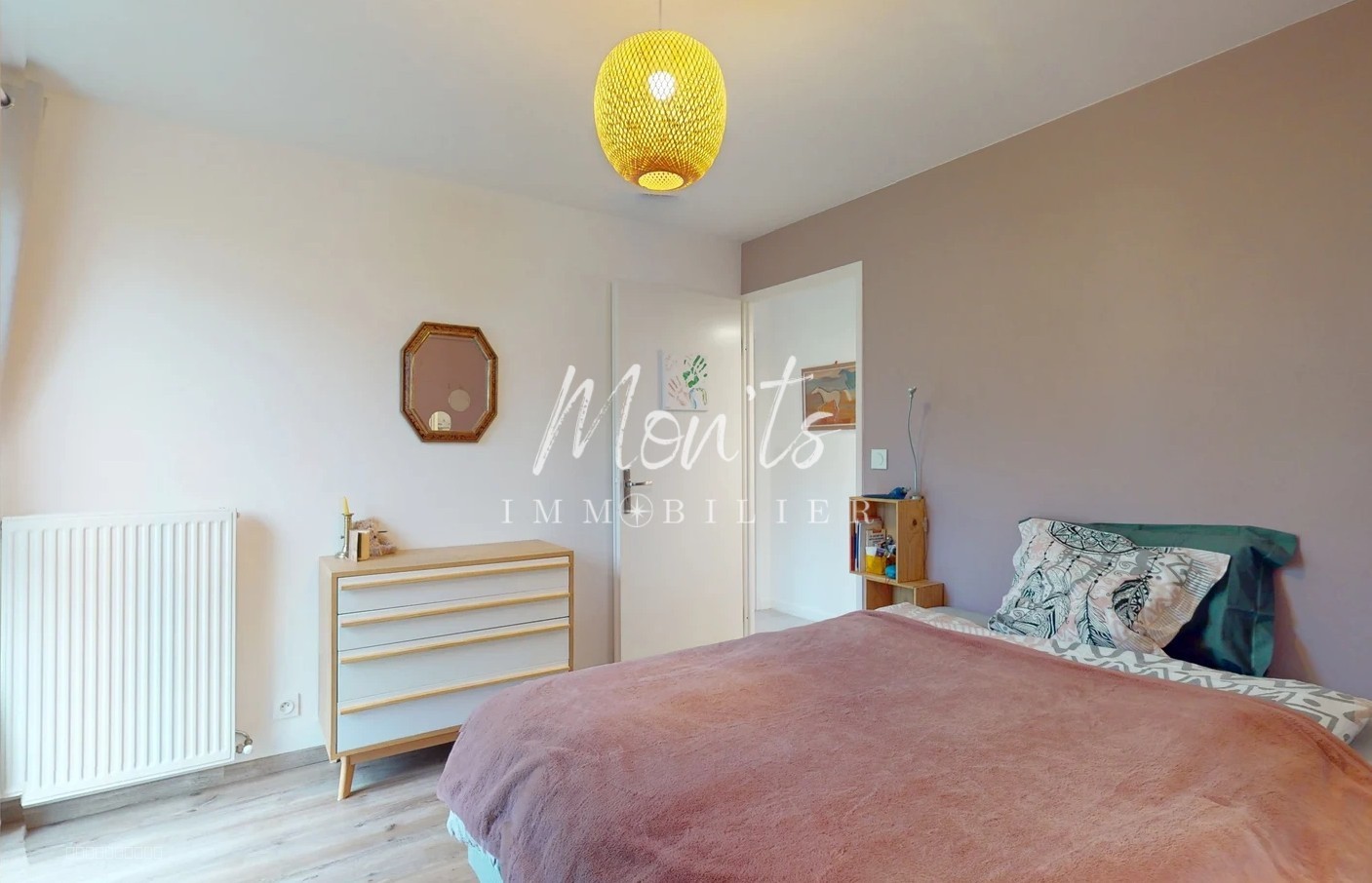 Appartement T4 au dernier étage   Luminosité, espace et sérénité - Chevrier — photo 10