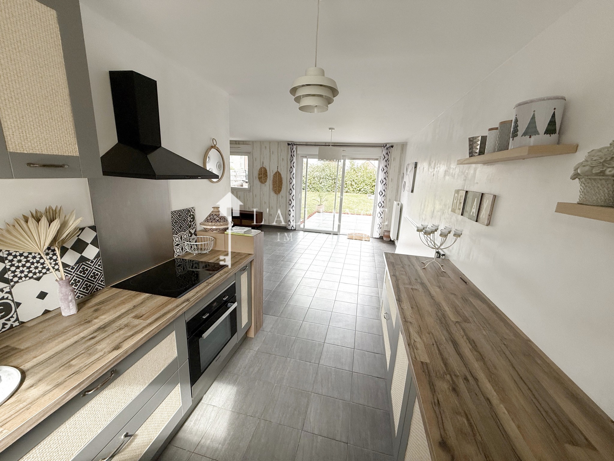 Maison semi individuelle - grand terrain — photo 3