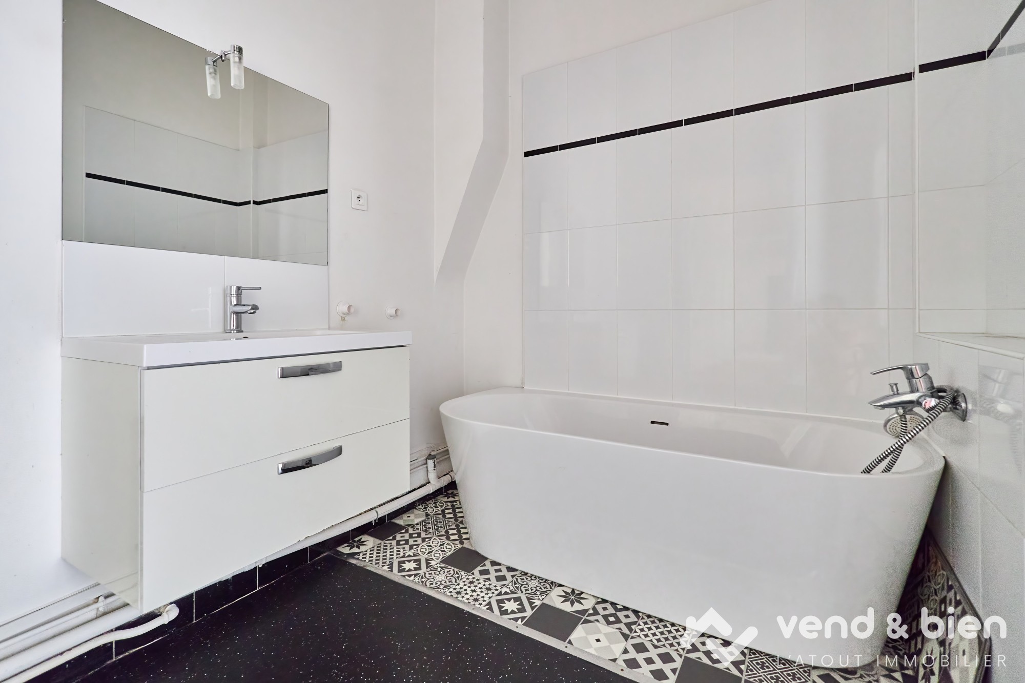 Appartement de Caractère T5 de 147 m2 à deux pas de la Cathédrale   Reims (51100) — photo 10
