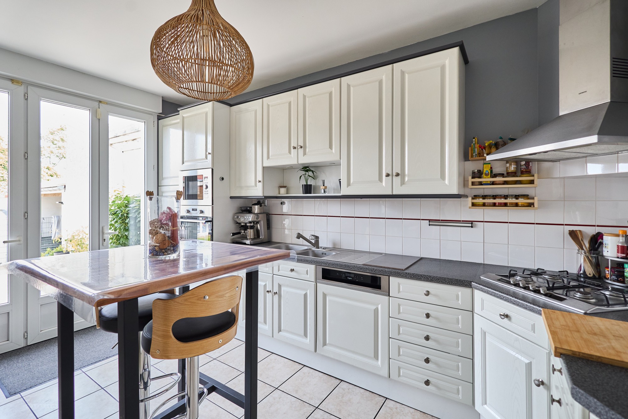 Maison Familiale Ensoleillée T8 avec Jardin, Terrasse et Garage à Reims — photo 4