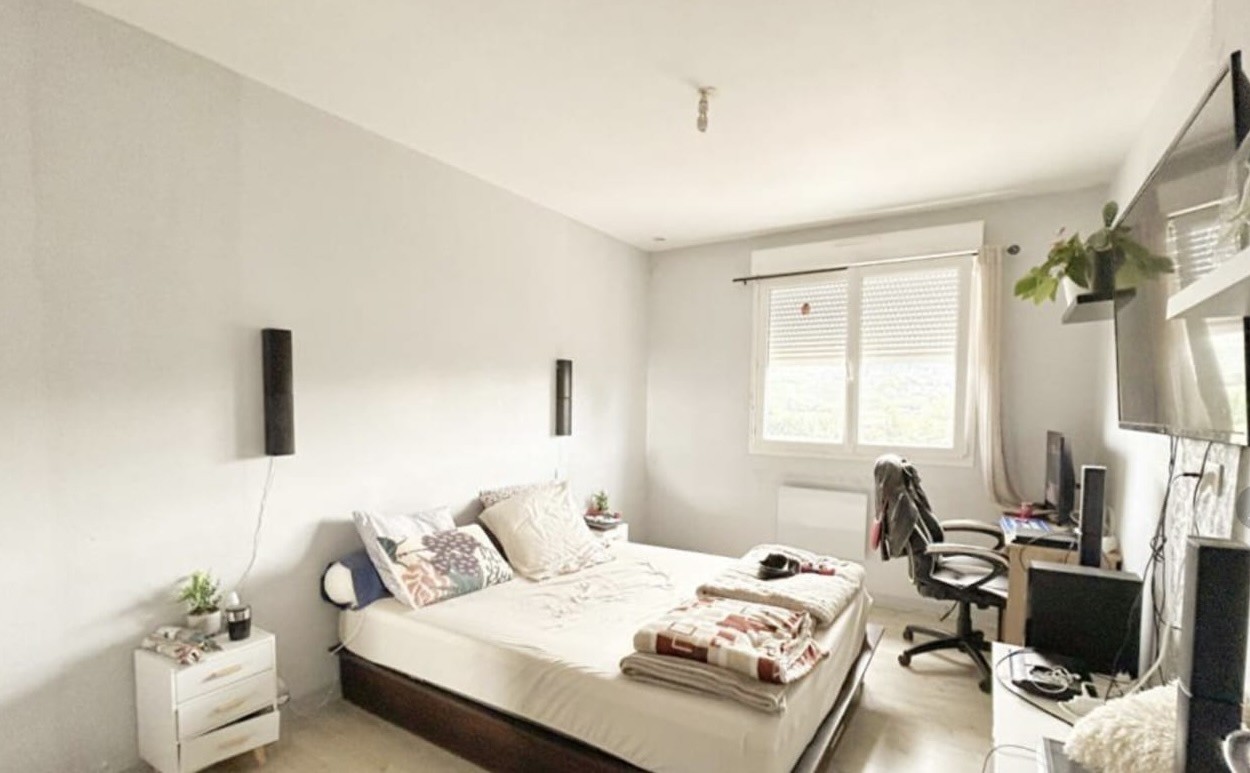 MURS COMMERCIAUX + APPARTEMENT T-4   REUIL (51), À DEUX PAS D’ÉPERNAY — photo 8