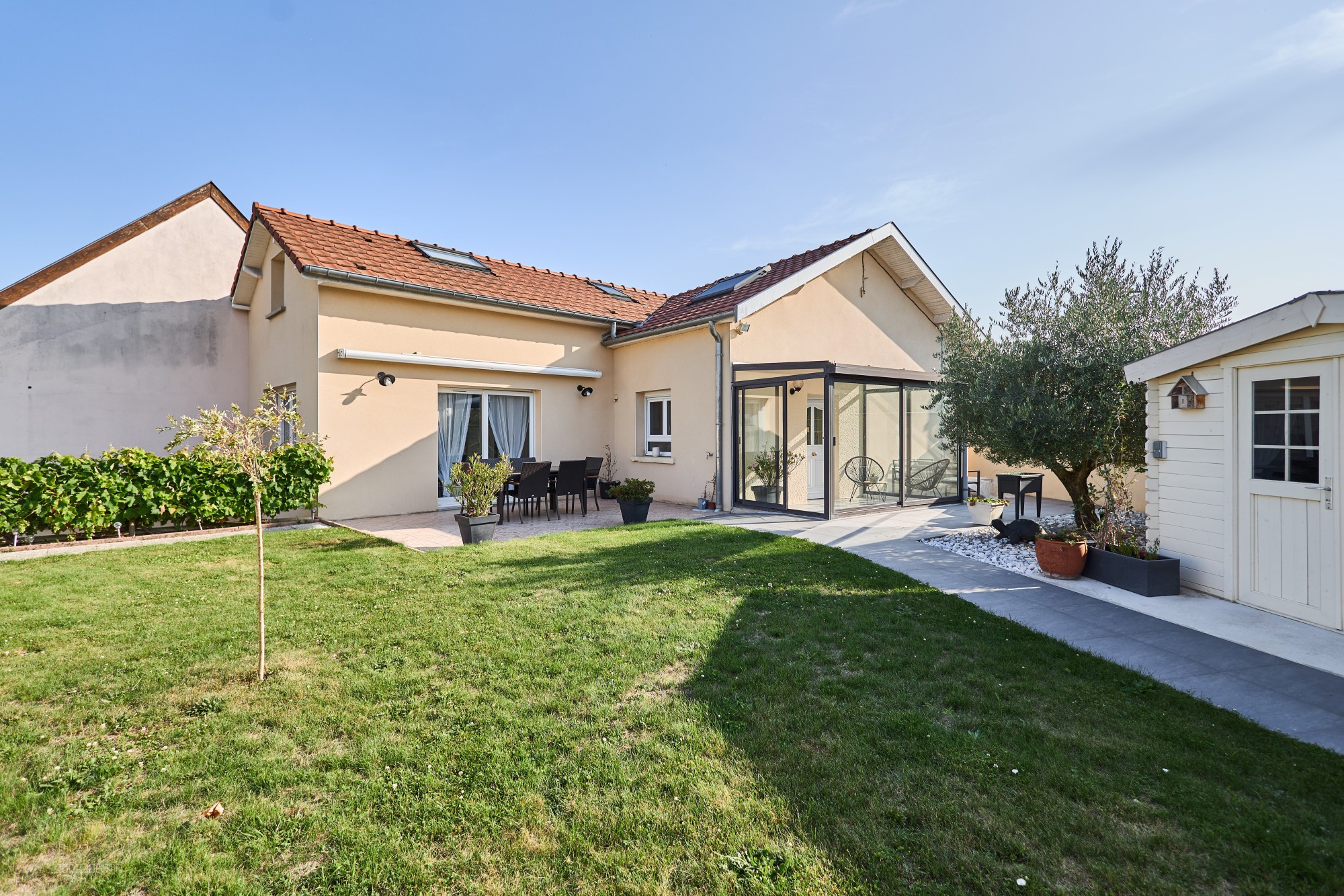 EN EXCLUSIVITÉ : Maison Familiale Lumineuse T5 avec Jardin, Terrasse, Garage   GUEUX 51390 — photo 20