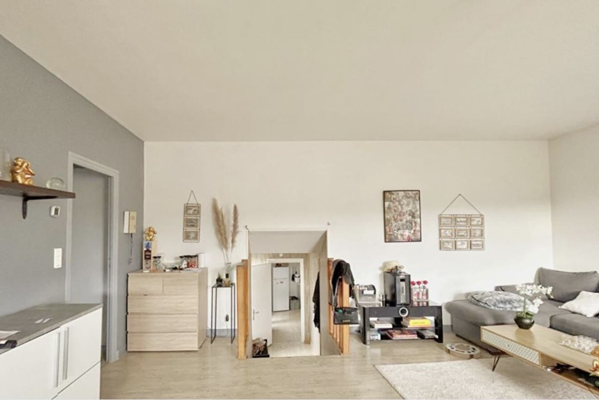 MURS COMMERCIAUX + APPARTEMENT T-4   REUIL (51), À DEUX PAS D’ÉPERNAY — photo 9