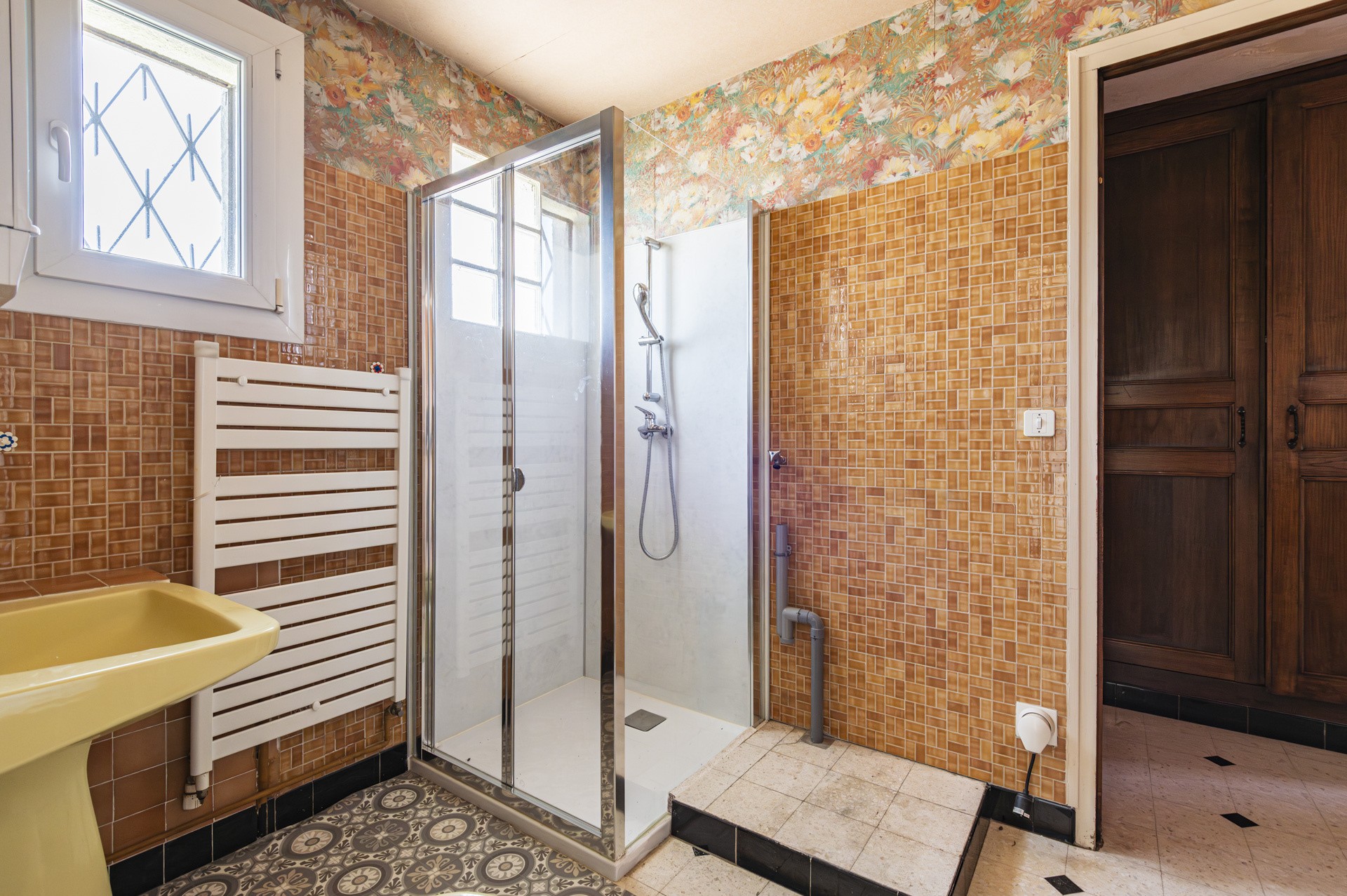 Maison Familiale Lumineuse T7 avec Jardin, Terrasse, Garage et Sous-sol - Les Mesneux 51370 — photo 9