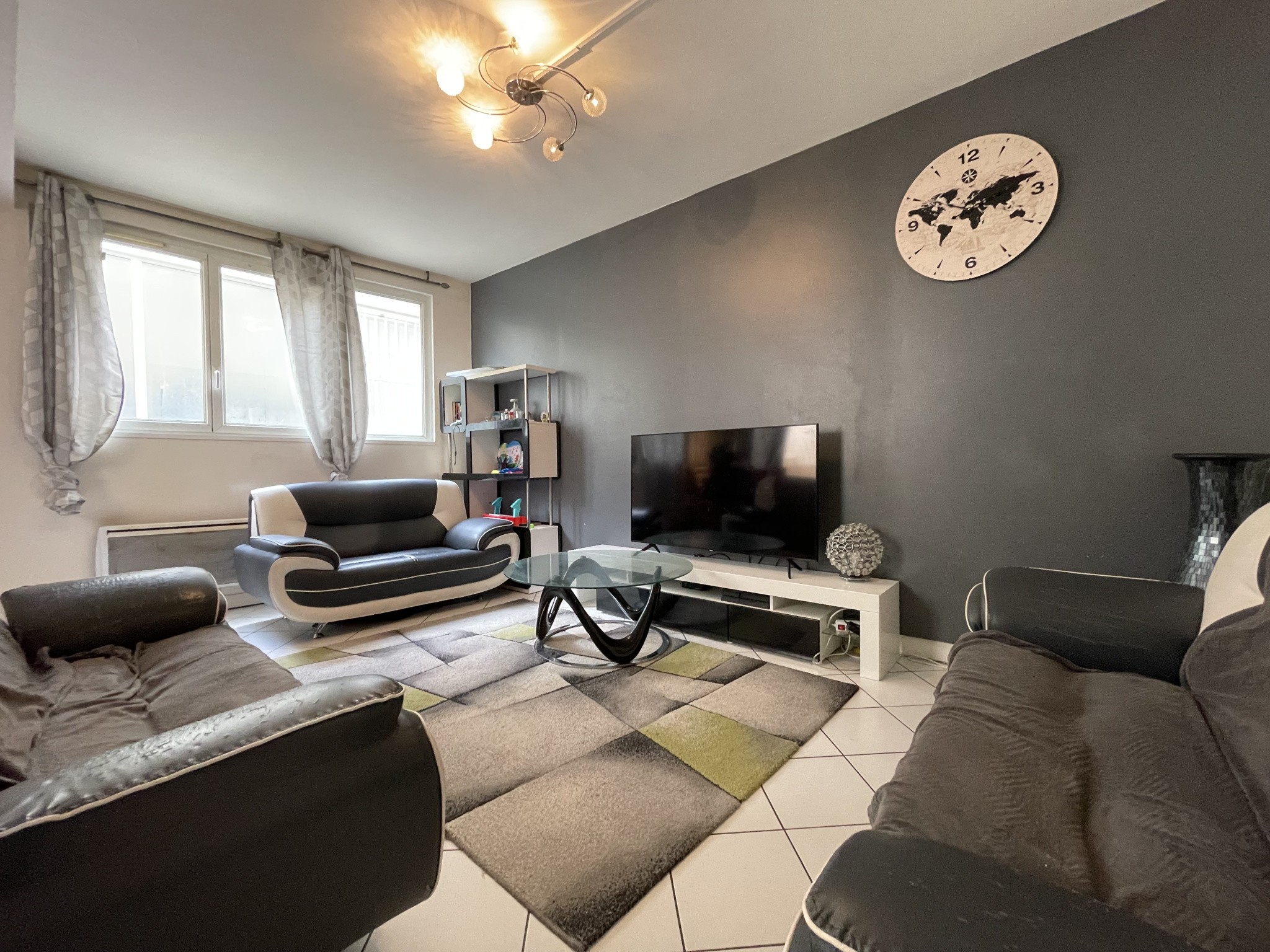 Charmant appartement 123 m2 - Hyper Centre Epernay — photo 2
