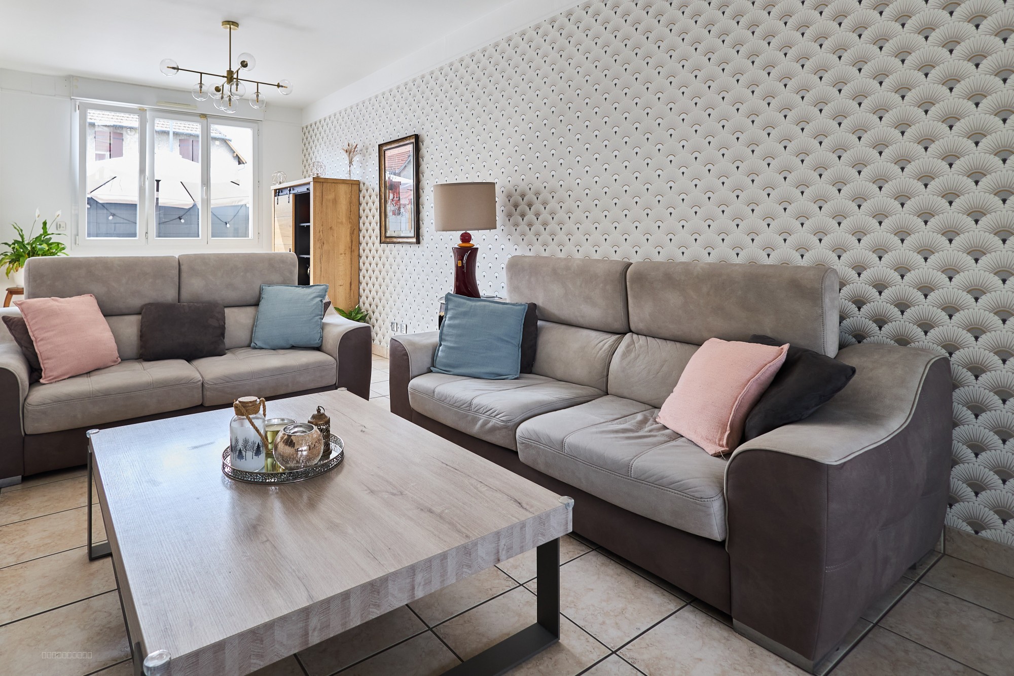 Maison Familiale Ensoleillée T8 avec Jardin, Terrasse et Garage à Reims — photo 6